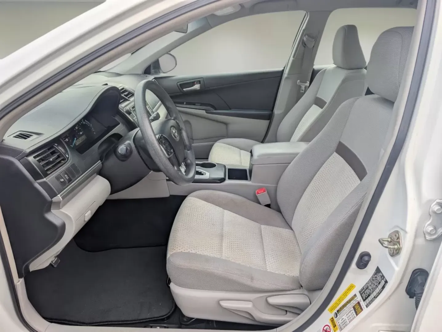 2014 Toyota Camry L (4T4BF1FK0ER) with an Other engine, located at 1430 Gateway Drive, Opelika, AL, 36801, (334) 239-0944, 32.637871, -85.409790 - **Discover Your Next Adventure with the 2014 Toyota Camry at Gils Auto - Phenix City!**<br /> <br /> Are you ready to elevate your daily commute or family road trips? The 2014 Toyota Camry is the perfect companion for anyone seeking comfort, reliability, and modern technology. Whether you're navigat - Photo#9