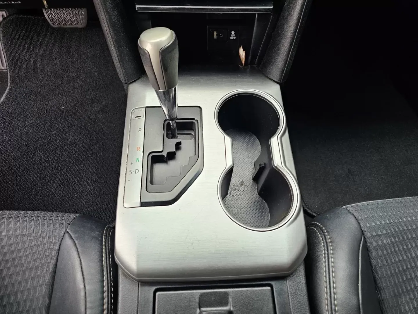 2014 Toyota Camry SE (4T1BF1FK2EU) with an Other engine, located at 1430 Gateway Drive, Opelika, AL, 36801, (334) 239-0944, 32.637871, -85.409790 - **Experience Comfort and Style with the 2014 Toyota Camry SE Perfect for Your Daily Commute!**<br /> <br /> Are you searching for a reliable sedan that combines style, functionality, and affordability? Look no further than this stunning 2014 Toyota Camry SE, available now at Gils Auto in Phenix Cit - Photo#12