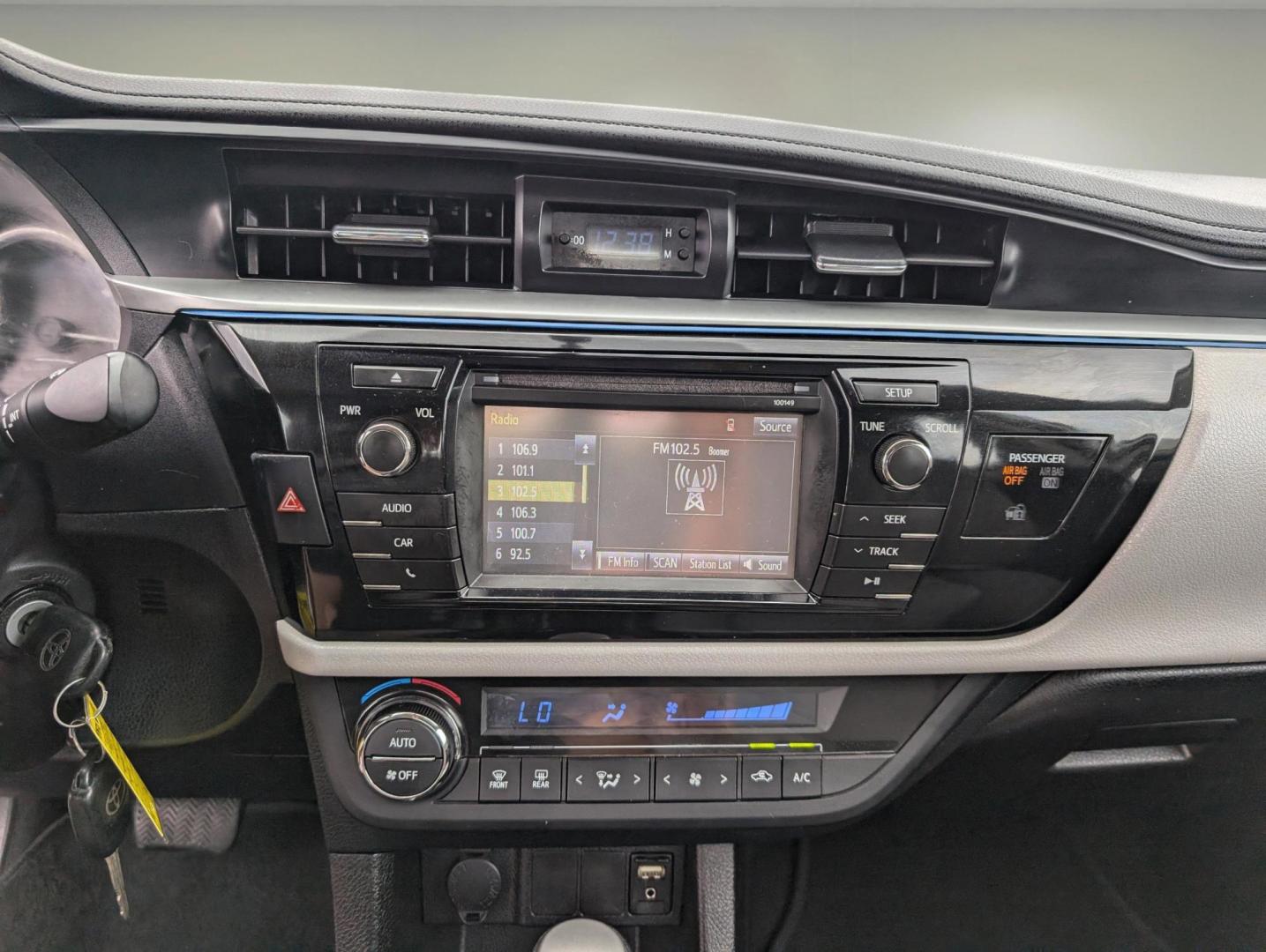 2014 Toyota Corolla LE (5YFBURHE7EP) with an Regular Unleaded I-4 1.8 L/110 engine, 1-Speed CVT w/OD transmission, located at 521 Old Farm Lane Rd, Prattville, AL, 36066, (334) 325-1505, 32.482460, -86.416367 - 2014 Toyota Corolla LE - Photo#12