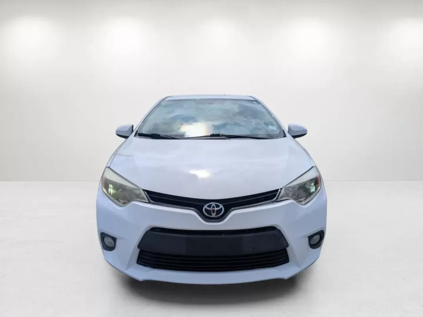 2014 Toyota Corolla LE (5YFBURHE5EP) with an Other engine, located at 3959 U.S. 80 W, Phenix City, AL, 36870, (334) 297-4885, 32.469296, -85.135185 - Are you looking for a reliable sedan that can handle your daily commute while also being perfect for family outings? Look no further than the 2014 Toyota Corolla LE, available now at Gils Auto in Phenix City, AL. This vehicle is not just a means of transport; it's an integral part of your lifestyle, - Photo#1