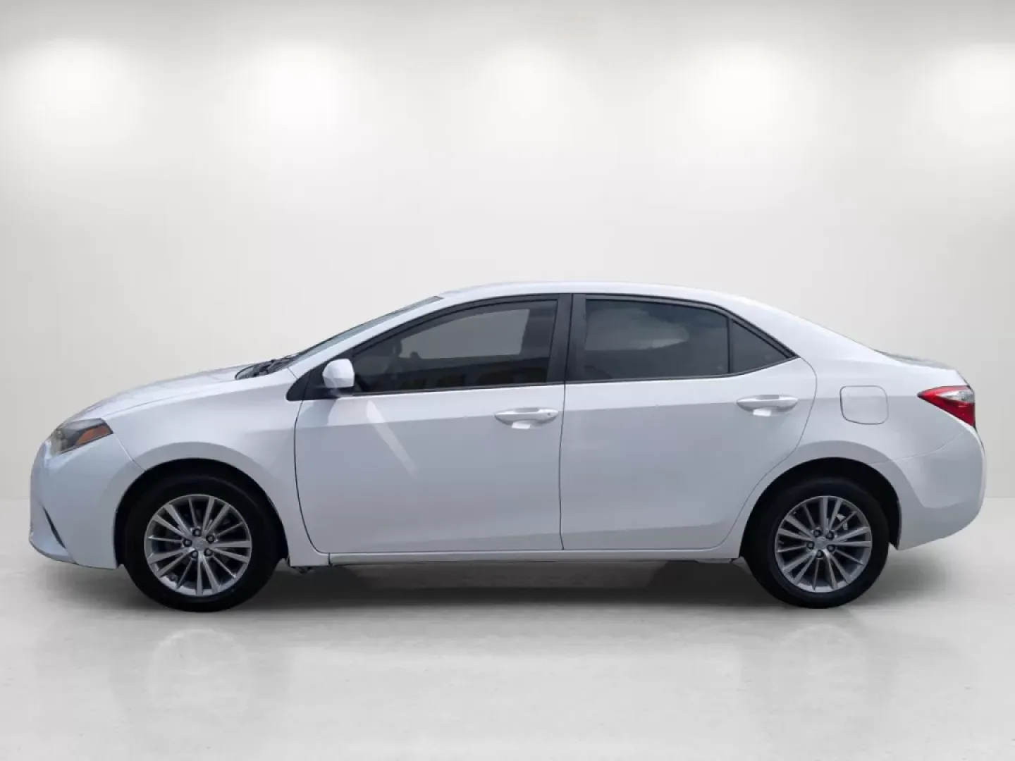 2014 Toyota Corolla LE (5YFBURHE5EP) with an Other engine, located at 3959 U.S. 80 W, Phenix City, AL, 36870, (334) 297-4885, 32.469296, -85.135185 - Are you looking for a reliable sedan that can handle your daily commute while also being perfect for family outings? Look no further than the 2014 Toyota Corolla LE, available now at Gils Auto in Phenix City, AL. This vehicle is not just a means of transport; it's an integral part of your lifestyle, - Photo#7