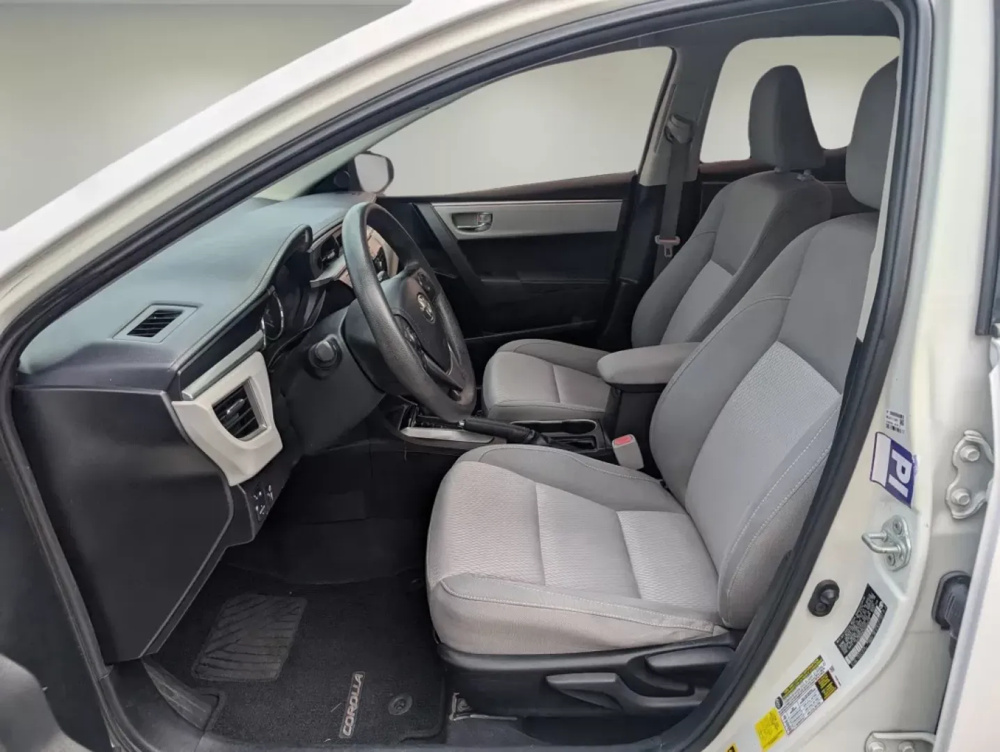 2014 Toyota Corolla LE (5YFBURHE5EP) with an Other engine, located at 3959 U.S. 80 W, Phenix City, AL, 36870, (334) 297-4885, 32.469296, -85.135185 - Are you looking for a reliable sedan that can handle your daily commute while also being perfect for family outings? Look no further than the 2014 Toyota Corolla LE, available now at Gils Auto in Phenix City, AL. This vehicle is not just a means of transport; it's an integral part of your lifestyle, - Photo#9