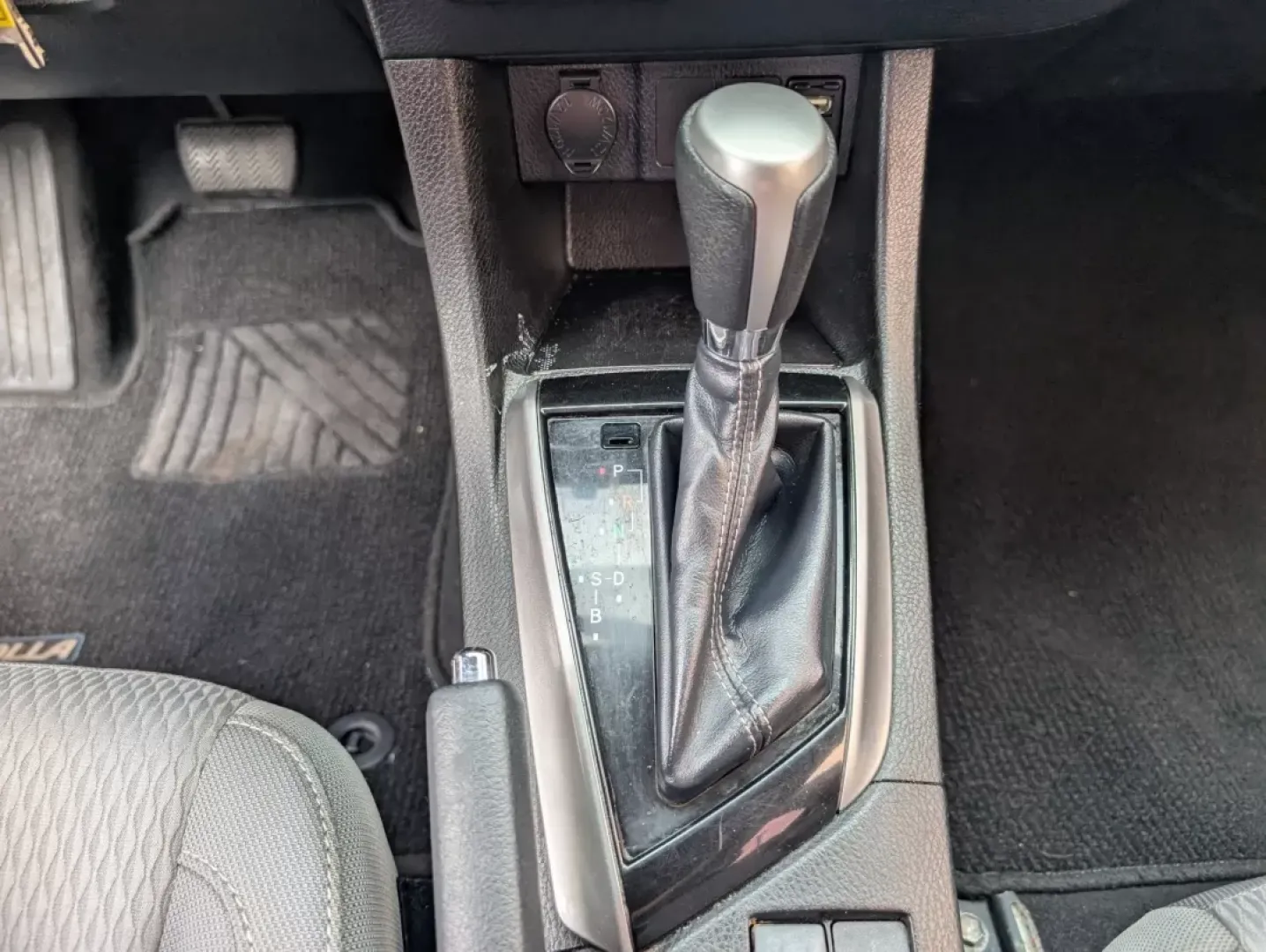 2014 Toyota Corolla LE (5YFBURHE5EP) with an Other engine, located at 3959 U.S. 80 W, Phenix City, AL, 36870, (334) 297-4885, 32.469296, -85.135185 - Are you looking for a reliable sedan that can handle your daily commute while also being perfect for family outings? Look no further than the 2014 Toyota Corolla LE, available now at Gils Auto in Phenix City, AL. This vehicle is not just a means of transport; it's an integral part of your lifestyle, - Photo#13