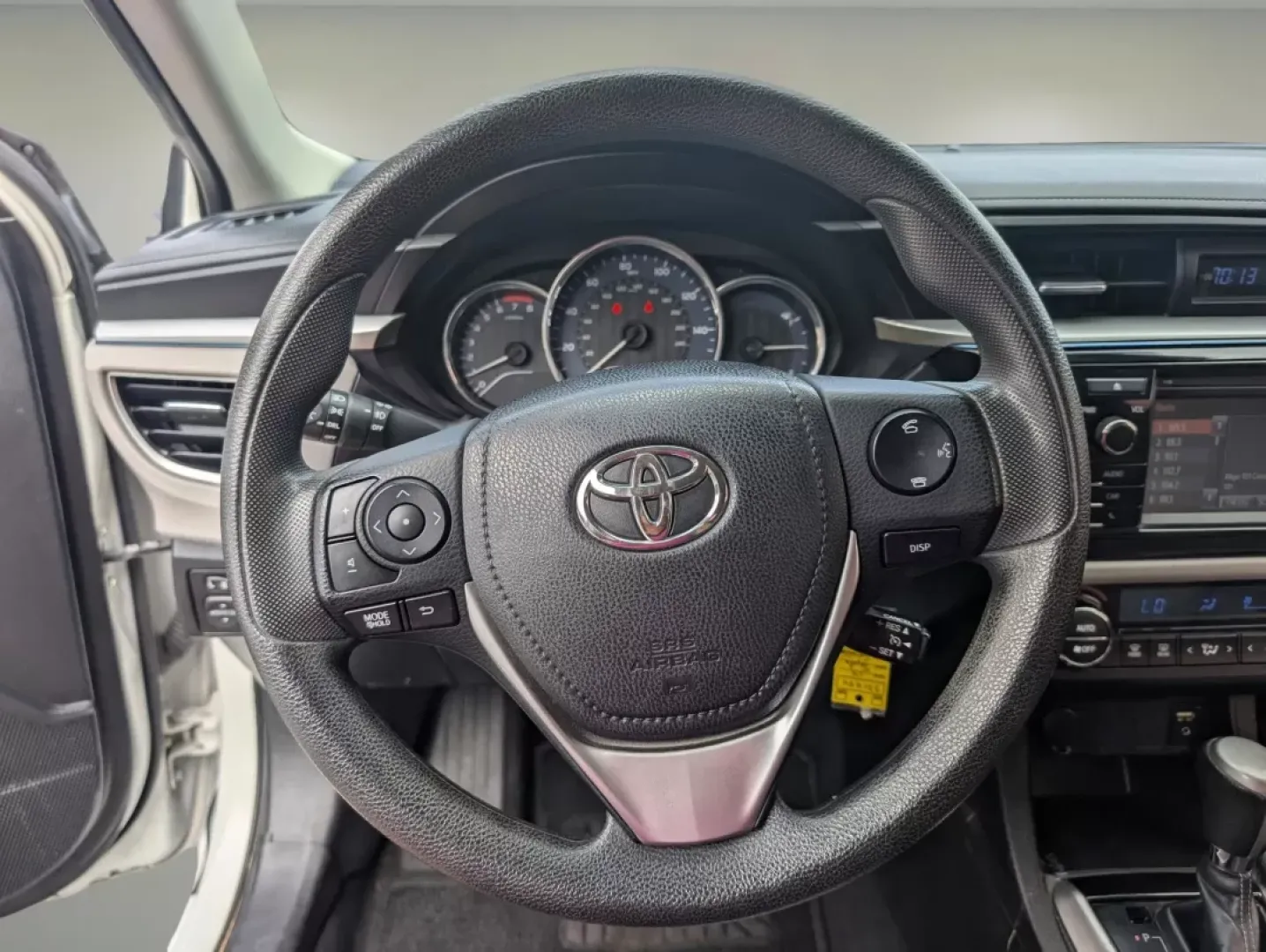 2014 Toyota Corolla LE (5YFBURHE5EP) with an Other engine, located at 3959 U.S. 80 W, Phenix City, AL, 36870, (334) 297-4885, 32.469296, -85.135185 - Are you looking for a reliable sedan that can handle your daily commute while also being perfect for family outings? Look no further than the 2014 Toyota Corolla LE, available now at Gils Auto in Phenix City, AL. This vehicle is not just a means of transport; it's an integral part of your lifestyle, - Photo#15
