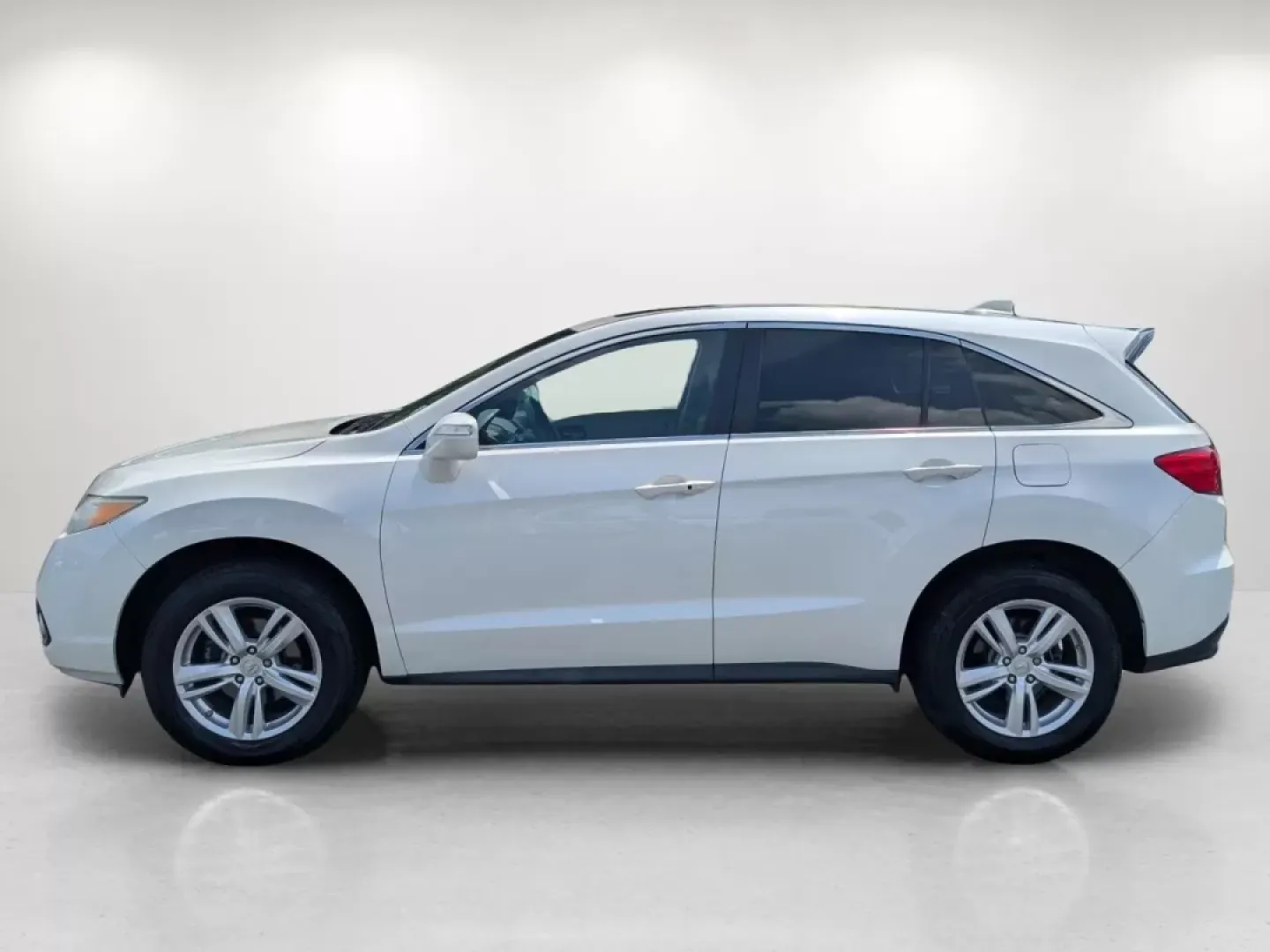 2015 Acura RDX Tech Pkg (5J8TB3H5XFL) with an Other engine, located at 5115 14th Ave., Columbus, GA, 31904, (706) 323-0345, 32.511494, -84.971046 - **Elevate Your Journeys with the 2015 Acura RDX: A Perfect Blend of Luxury and Utility**<br /> <br /> If you're looking for a vehicle that seamlessly enhances your day-to-day life while providing the comfort and performance you deserve, the 2015 Acura RDX is your ideal match. Whether you're a busy c - Photo#7