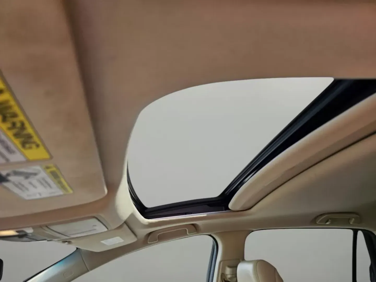 2015 Acura RDX (5J8TB4H32FL) with an Other engine, located at 3959 U.S. 80 W, Phenix City, AL, 36870, (334) 297-4885, 32.469296, -85.135185 - Are you ready to elevate your driving experience? If you're searching for a versatile, reliable, and stylish vehicle perfect for family outings, long commutes, or weekend adventures, look no further than this stunning 2015 Acura RDX available at Gils Auto in Phenix City, AL. With its sleek white ext - Photo#11