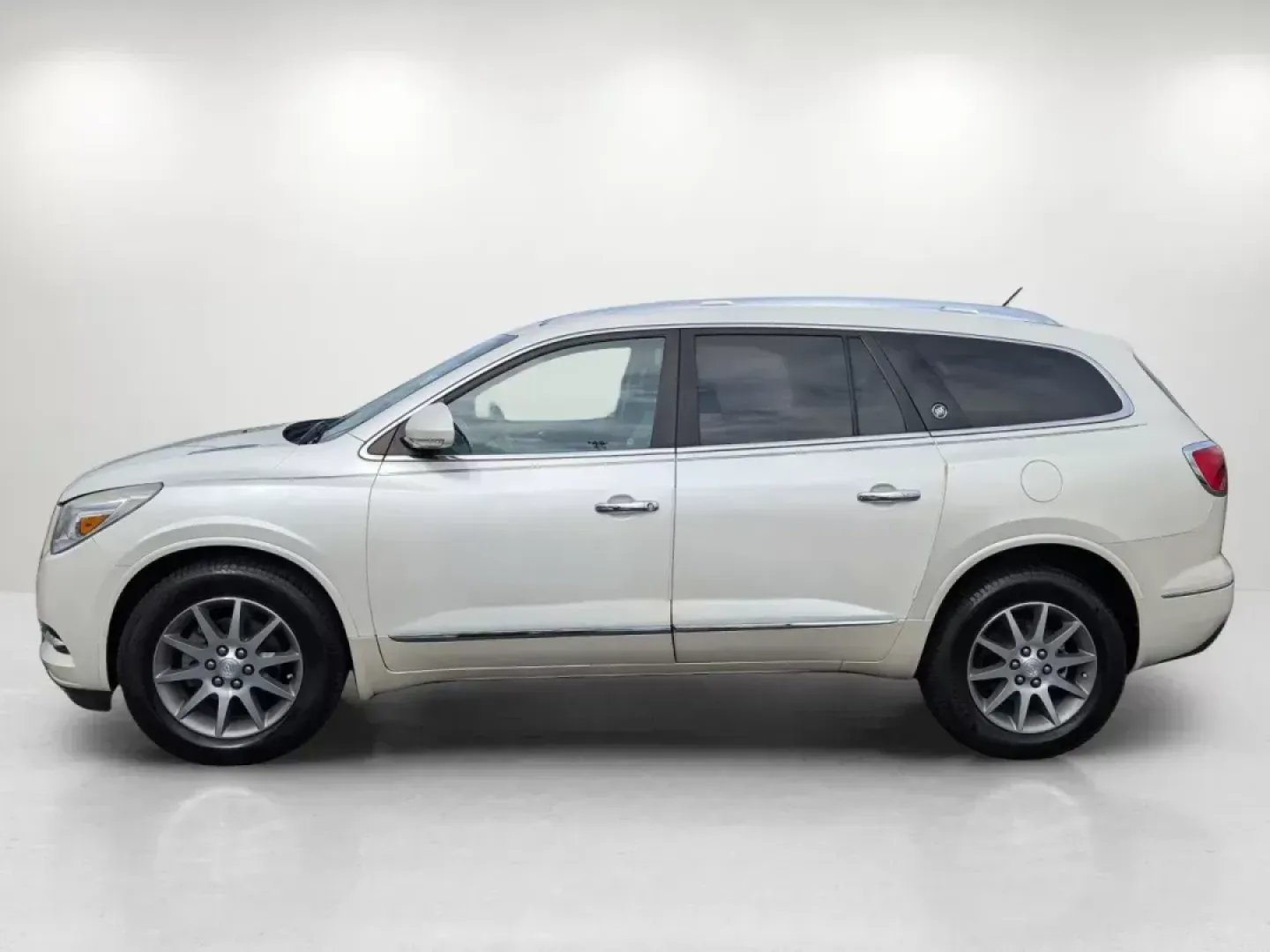 2015 /Light Titanium Buick Enclave Leather (5GAKVBKD7FJ) with an Other engine, located at 5115 14th Ave., Columbus, GA, 31904, (706) 323-0345, 32.511494, -84.971046 - **Adventure Awaits: Experience the 2015 Buick Enclave at Gils Auto - Columbus**<br /> <br /> If you're searching for a versatile and spacious SUV that fits seamlessly into your lifestyle-whether it's family road trips, daily commutes, or weekend getaways-the 2015 Buick Enclave is the perfect match. - Photo#7