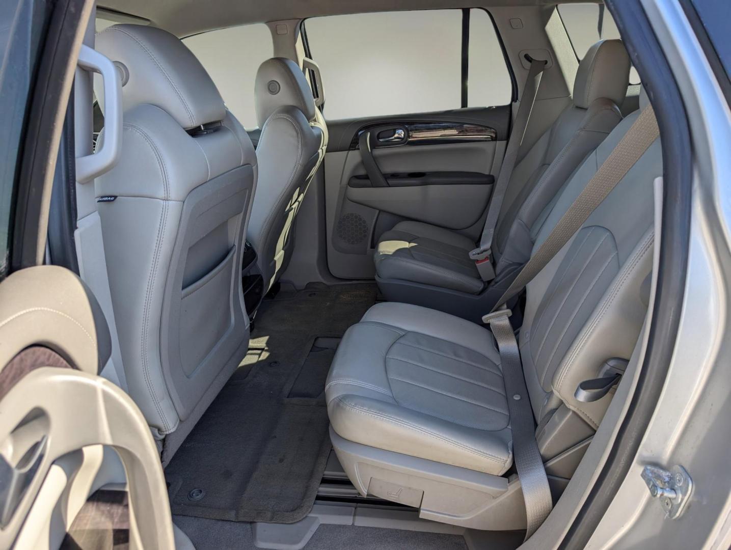 2015 /Light Titanium Buick Enclave Leather (5GAKVBKD1FJ) with an Gas V6 3.6L/217 engine, 6-Speed Automatic transmission, located at 5115 14th Ave., Columbus, GA, 31904, (706) 323-0345, 32.511494, -84.971046 - 2015 Buick Enclave Leather - Photo#10