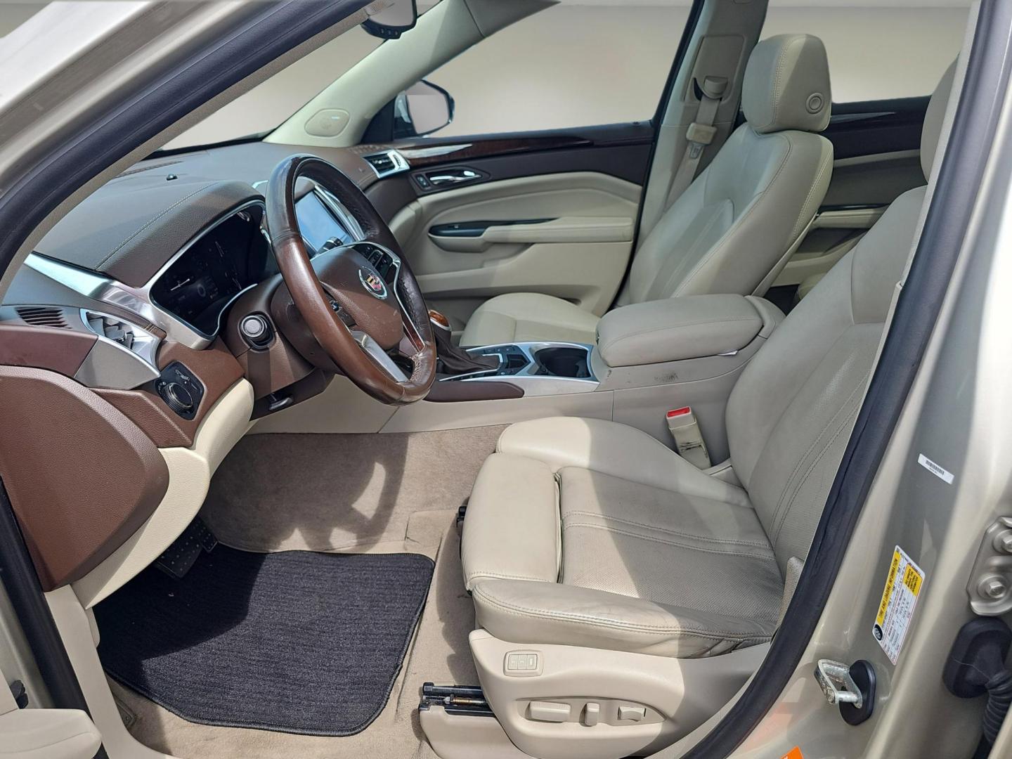 2015 /Shale w/Brownstone accents Cadillac SRX Luxury Collection (3GYFNBE36FS) with an Gas V6 3.6L/217 engine, 6-Speed Automatic w/Manual Shift transmission, located at 521 Old Farm Lane Rd, Prattville, AL, 36066, (334) 325-1505, 32.482460, -86.416367 - 2015 Cadillac SRX Luxury Collection - Photo#10