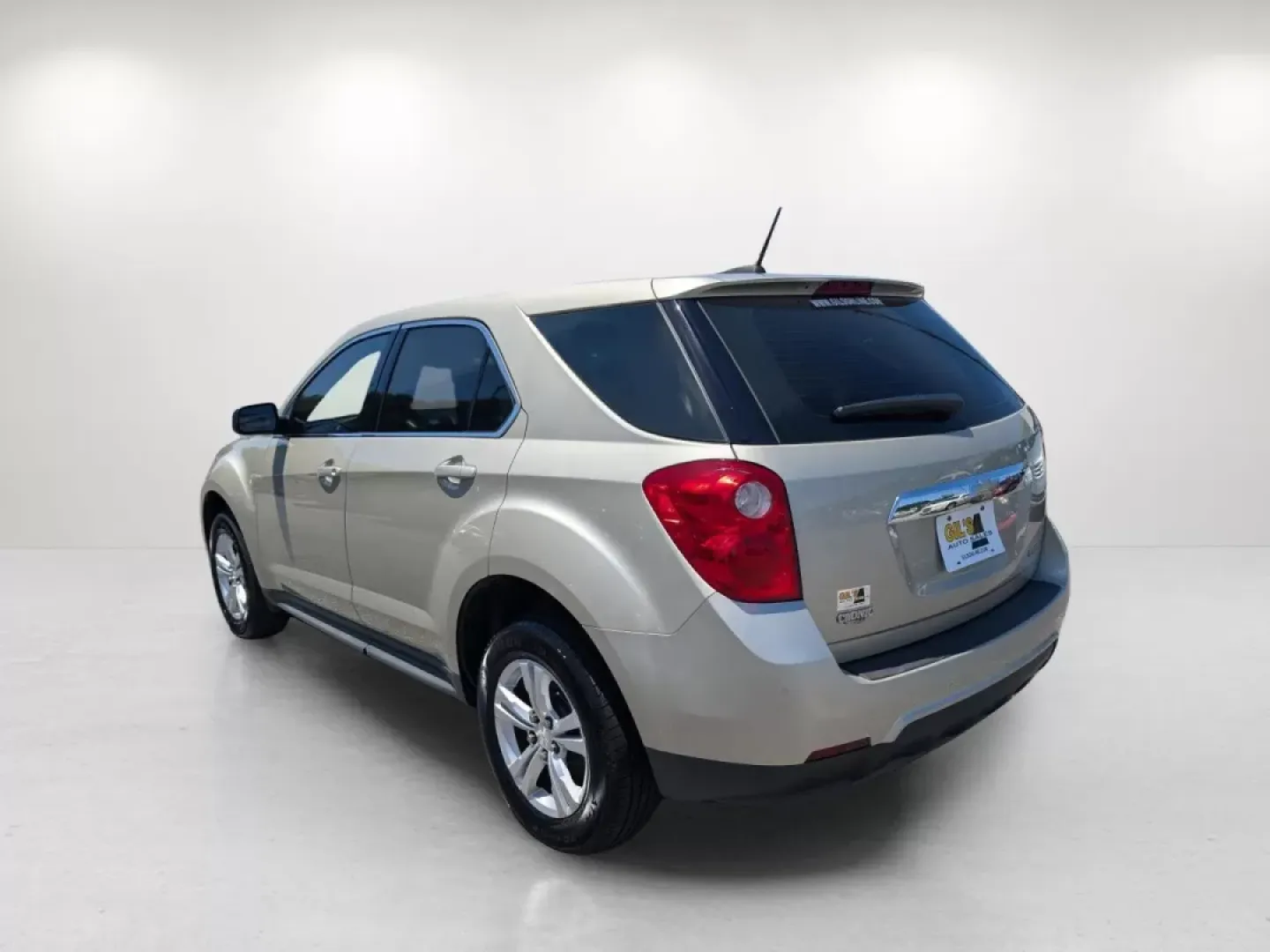 2015 /Jet Black Chevrolet Equinox LS (2GNALAEK6F1) with an Other engine, located at 521 Old Farm Lane Rd, Prattville, AL, 36066, (334) 325-1505, 32.482460, -86.416367 - **Discover Your Ideal SUV: 2015 Chevrolet Equinox LS at Gils Auto in Phenix City, AL**<br /> <br /> Imagine hitting the open road with your family, embarking on weekend adventures, or simply enjoying stress-free commutes in a vehicle designed for comfort and reliability. The 2015 Chevrolet Equinox L - Photo#6