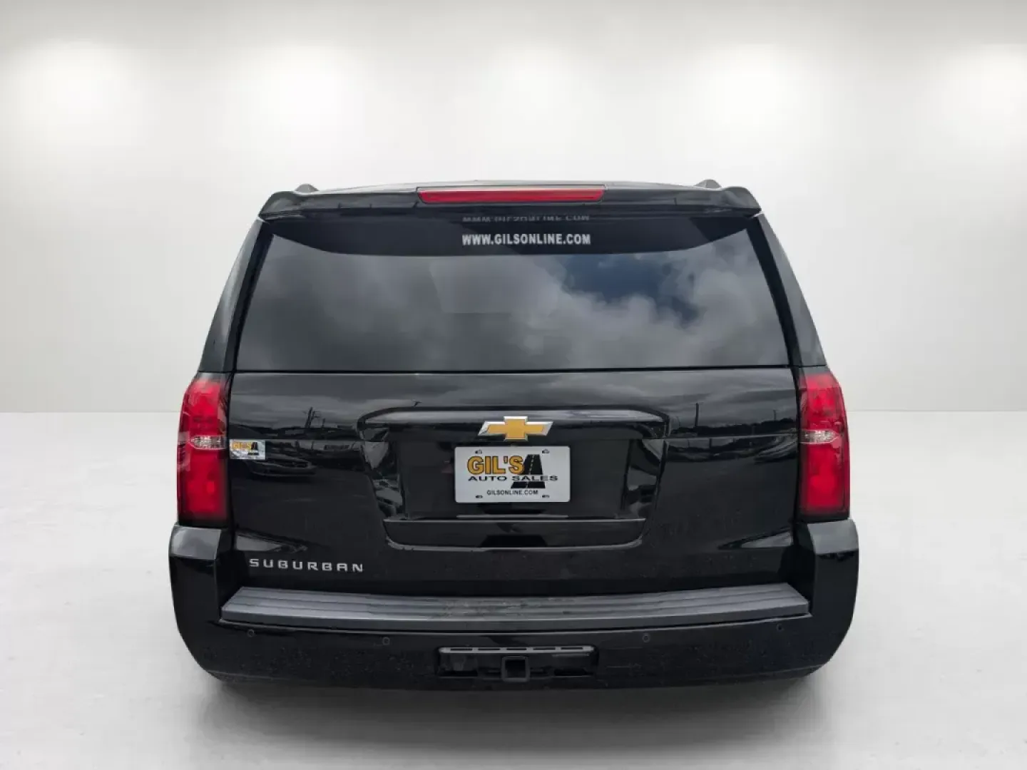 2015 /Jet Black Chevrolet Suburban LT (1GNSKJKC5FR) with an Gas/Ethanol V8 5.3L/ engine, 6-Speed Automatic transmission, located at 1430 Gateway Drive, Opelika, AL, 36801, (334) 239-0944, 32.637871, -85.409790 - **Elevate Your Family Adventures with This 2015 Chevrolet Suburban LT!**<br /> <br /> Are you on the lookout for the perfect vehicle for your growing family or weekend getaways? Look no further! This 2015 Chevrolet Suburban LT offers the versatility, comfort, and advanced features that make it an id - Photo#5