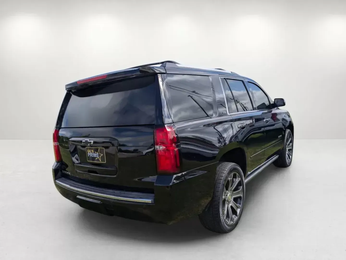2015 /Jet Black Chevrolet Tahoe LTZ (1GNSKCKC7FR) with an Gas/Ethanol V8 5.3L/ engine, 6-Speed Automatic transmission, located at 3959 U.S. 80 W, Phenix City, AL, 36870, (334) 297-4885, 32.469296, -85.135185 - 2015 Chevrolet Tahoe LTZ - Photo#5