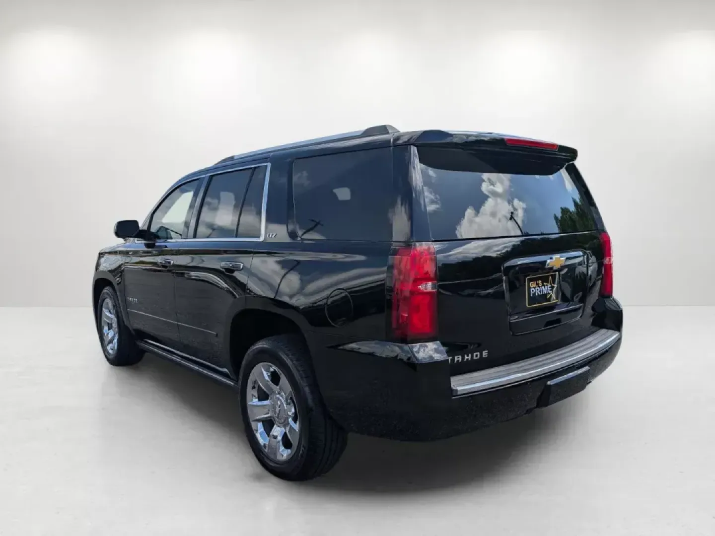 2015 /Jet Black Chevrolet Tahoe LTZ (1GNSCCKC1FR) with an Gas/Ethanol V8 5.3L/ engine, 6-Speed Automatic transmission, located at 1430 Gateway Drive, Opelika, AL, 36801, (334) 239-0944, 32.637871, -85.409790 - 2015 Chevrolet Tahoe LTZ - Photo#6
