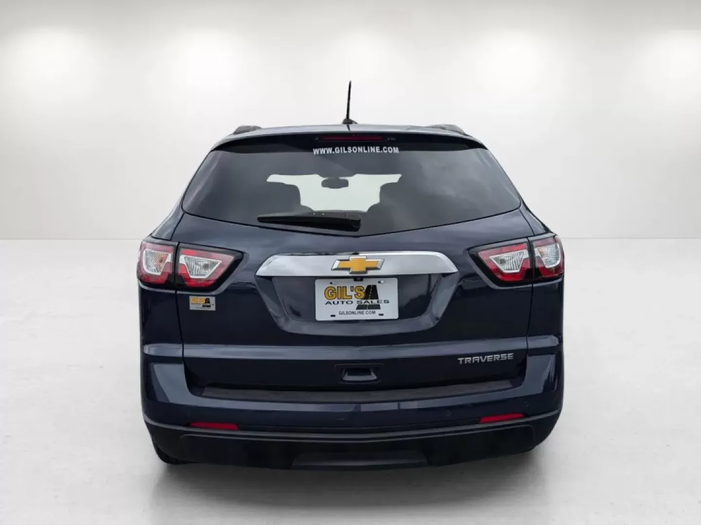 2015 /Ebony Chevrolet Traverse LT (1GNKRHKD0FJ) with an Other engine, located at 7000 Northlake Connector, Columbus, GA, 31904, (706) 987-8085, 32.524975, -84.978134 - ### Discover Your New Family Adventure with the 2015 Chevrolet Traverse LT at Gils Auto!<br /> <br /> If you're searching for the ultimate family SUV that combines comfort, space, and reliability, look no further than the stunning 2015 Chevrolet Traverse LT available at Gils Auto in Phenix City, AL. - Photo#5
