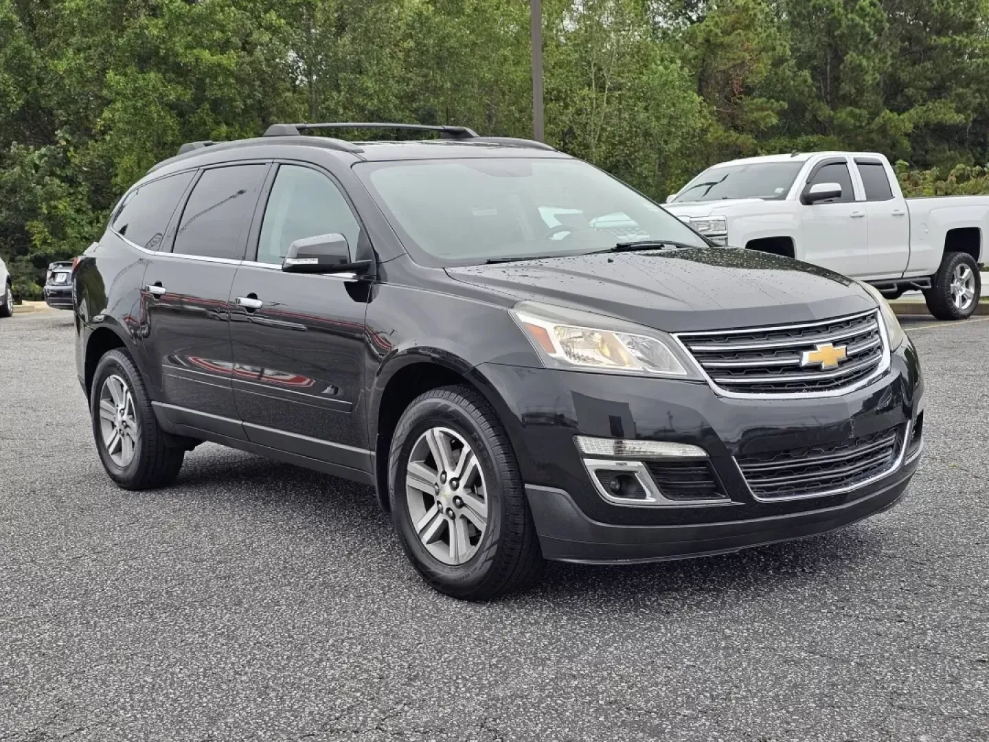 2015 /Ebony Chevrolet Traverse LT (1GNKRHKDXFJ) with an Other engine, located at 5115 14th Ave., Columbus, GA, 31904, (706) 323-0345, 32.511494, -84.971046 - **Elevate Your Family Adventures with the 2015 Chevrolet Traverse LT at Gils Auto!**<br /> <br /> Are you searching for the perfect family SUV that combines space, comfort, and the latest technology? Look no further than this 2015 Chevrolet Traverse LT, now available at Gils Auto in Phenix City, AL. - Photo#2