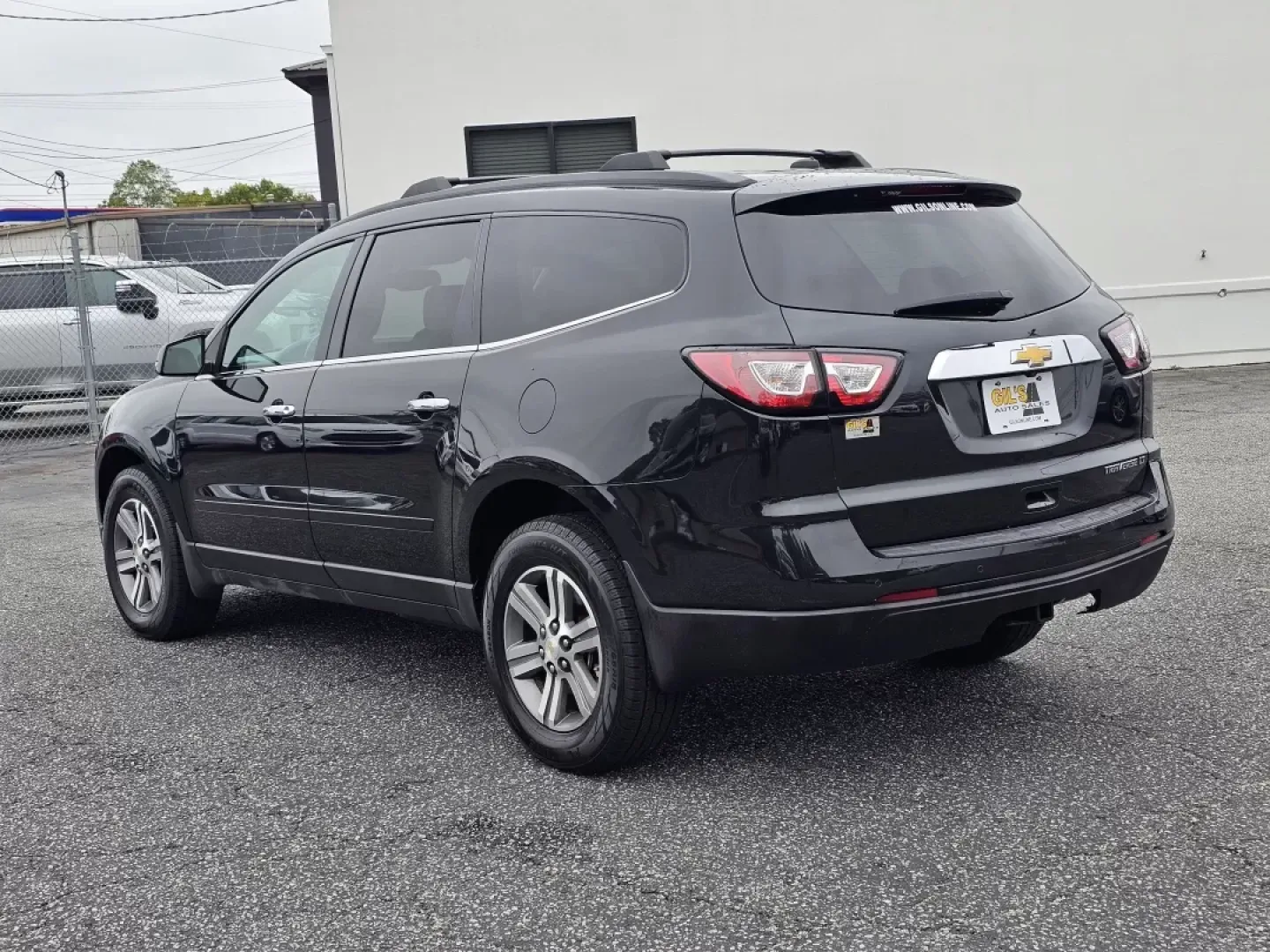 2015 /Ebony Chevrolet Traverse LT (1GNKRHKDXFJ) with an Other engine, located at 5115 14th Ave., Columbus, GA, 31904, (706) 323-0345, 32.511494, -84.971046 - **Elevate Your Family Adventures with the 2015 Chevrolet Traverse LT at Gils Auto!**<br /> <br /> Are you searching for the perfect family SUV that combines space, comfort, and the latest technology? Look no further than this 2015 Chevrolet Traverse LT, now available at Gils Auto in Phenix City, AL. - Photo#6