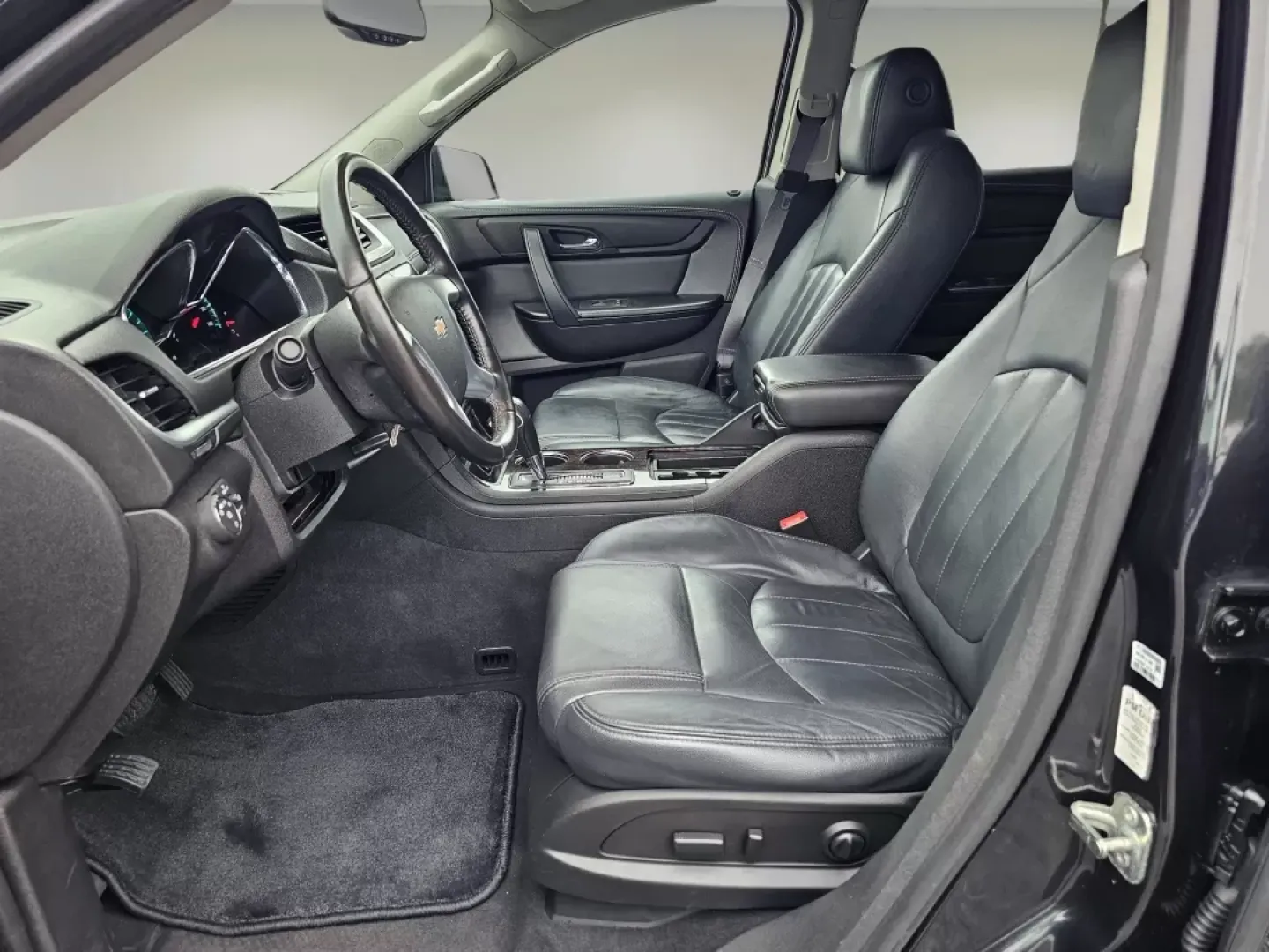 2015 /Ebony Chevrolet Traverse LT (1GNKRHKDXFJ) with an Other engine, located at 5115 14th Ave., Columbus, GA, 31904, (706) 323-0345, 32.511494, -84.971046 - **Elevate Your Family Adventures with the 2015 Chevrolet Traverse LT at Gils Auto!**<br /> <br /> Are you searching for the perfect family SUV that combines space, comfort, and the latest technology? Look no further than this 2015 Chevrolet Traverse LT, now available at Gils Auto in Phenix City, AL. - Photo#10