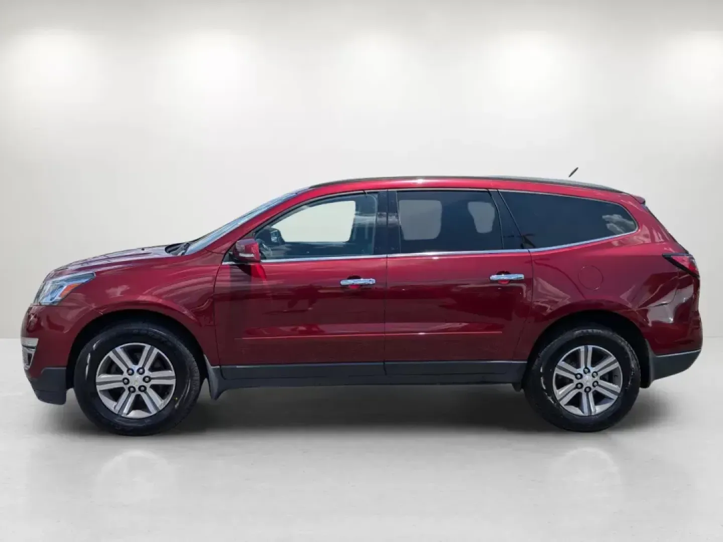 2015 /Ebony Chevrolet Traverse LT (1GNKVHKD6FJ) with an Gas V6 3.6L/217 engine, 6-Speed Automatic transmission, located at 7000 Northlake Connector, Columbus, GA, 31904, (706) 987-8085, 32.524975, -84.978134 - 2015 Chevrolet Traverse LT - Photo#7