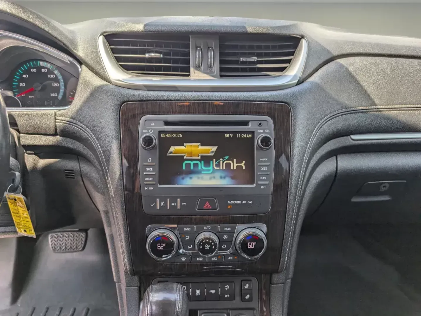 2015 /Ebony Chevrolet Traverse LT (1GNKVHKD6FJ) with an Gas V6 3.6L/217 engine, 6-Speed Automatic transmission, located at 7000 Northlake Connector, Columbus, GA, 31904, (706) 987-8085, 32.524975, -84.978134 - 2015 Chevrolet Traverse LT - Photo#14