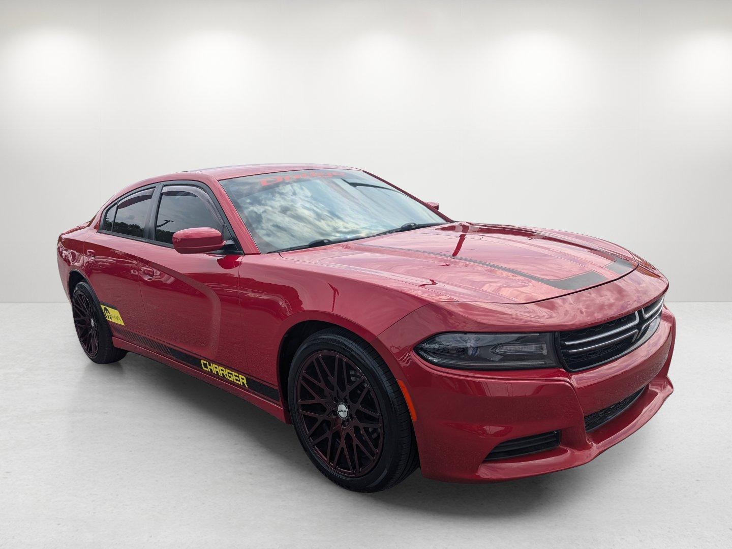 2015 /Black Dodge Charger SE (2C3CDXBGXFH) with an Regular Unleaded V-6 3.6 L/220 engine, 8-Speed Automatic w/OD transmission, located at 1430 Gateway Drive, Opelika, AL, 36801, (334) 239-0944, 32.637871, -85.409790 - 2015 Dodge Charger SE - Photo#2