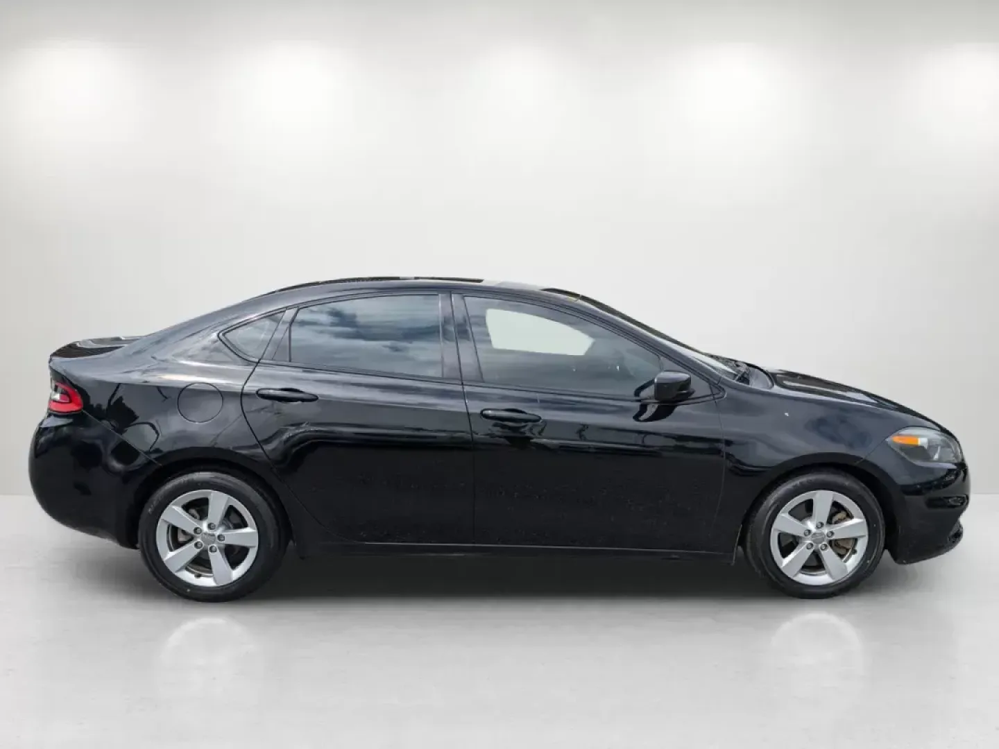 2015 /Black Dodge Dart SXT (1C3CDFBB3FD) with an Regular Unleaded I-4 2.4 L/144 engine, 6-Speed Automatic w/OD transmission, located at 1430 Gateway Drive, Opelika, AL, 36801, (334) 239-0944, 32.637871, -85.409790 - **Drive Your Future with Confidence in This 2015 Dodge Dart SXT!**<br /> <br /> Are you ready to upgrade your daily commute or hit the road for weekend adventures? Meet the 2015 Dodge Dart SXT, a stylish and versatile sedan that perfectly balances performance, comfort, and tech-savvy features. Ideal - Photo#3
