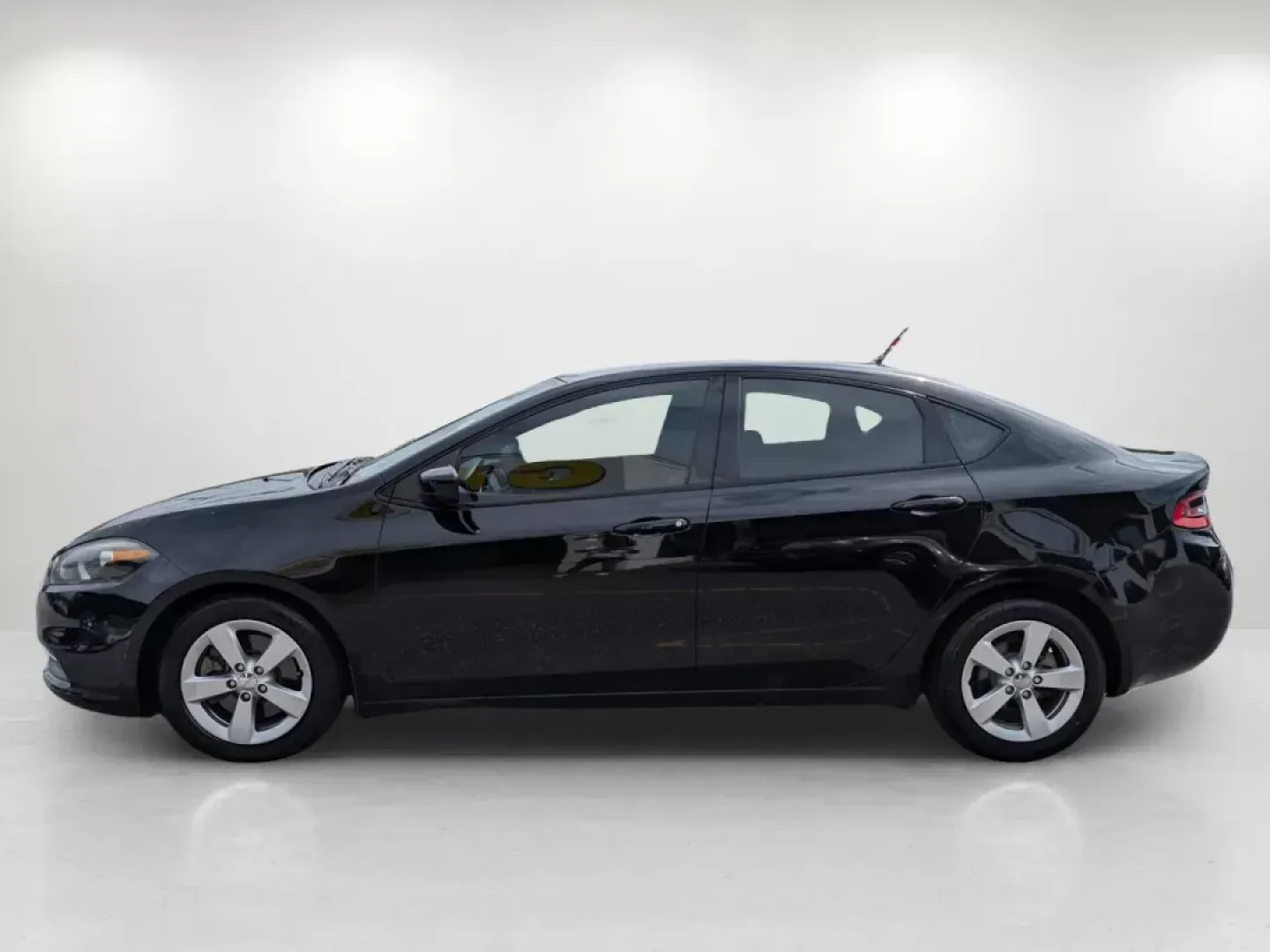 2015 /Black Dodge Dart SXT (1C3CDFBB3FD) with an Regular Unleaded I-4 2.4 L/144 engine, 6-Speed Automatic w/OD transmission, located at 1430 Gateway Drive, Opelika, AL, 36801, (334) 239-0944, 32.637871, -85.409790 - **Drive Your Future with Confidence in This 2015 Dodge Dart SXT!**<br /> <br /> Are you ready to upgrade your daily commute or hit the road for weekend adventures? Meet the 2015 Dodge Dart SXT, a stylish and versatile sedan that perfectly balances performance, comfort, and tech-savvy features. Ideal - Photo#7