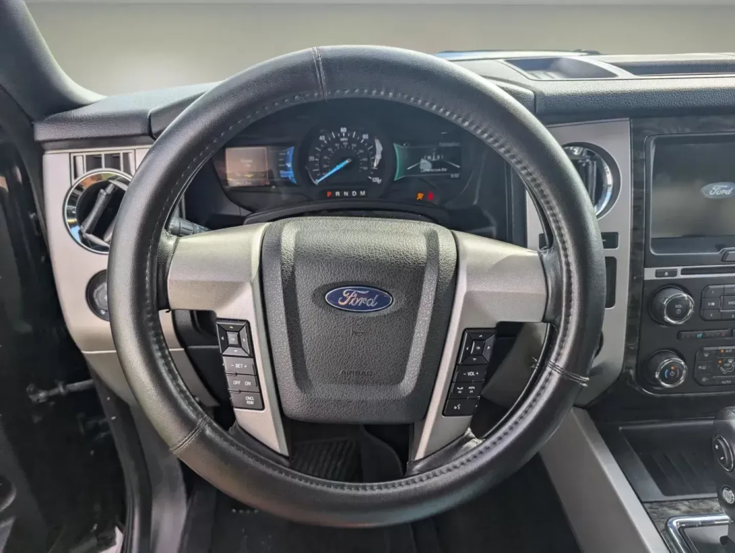 2015 Ford Expedition Limited (1FMJU1KTXFE) with an Twin Turbo Regular Unleaded V-6 3.5 L/213 engine, 6-Speed Automatic w/OD transmission, located at 3959 U.S. 80 W, Phenix City, AL, 36870, (334) 297-4885, 32.469296, -85.135185 - **Unleash Your Adventure with the 2015 Ford Expedition Limited!**<br /> <br /> Are you ready to elevate your family outings, weekend adventures, or daily commutes? The 2015 Ford Expedition Limited, available now at Gils Auto, is your perfect companion for a lifestyle that demands space, comfort, and - Photo#15