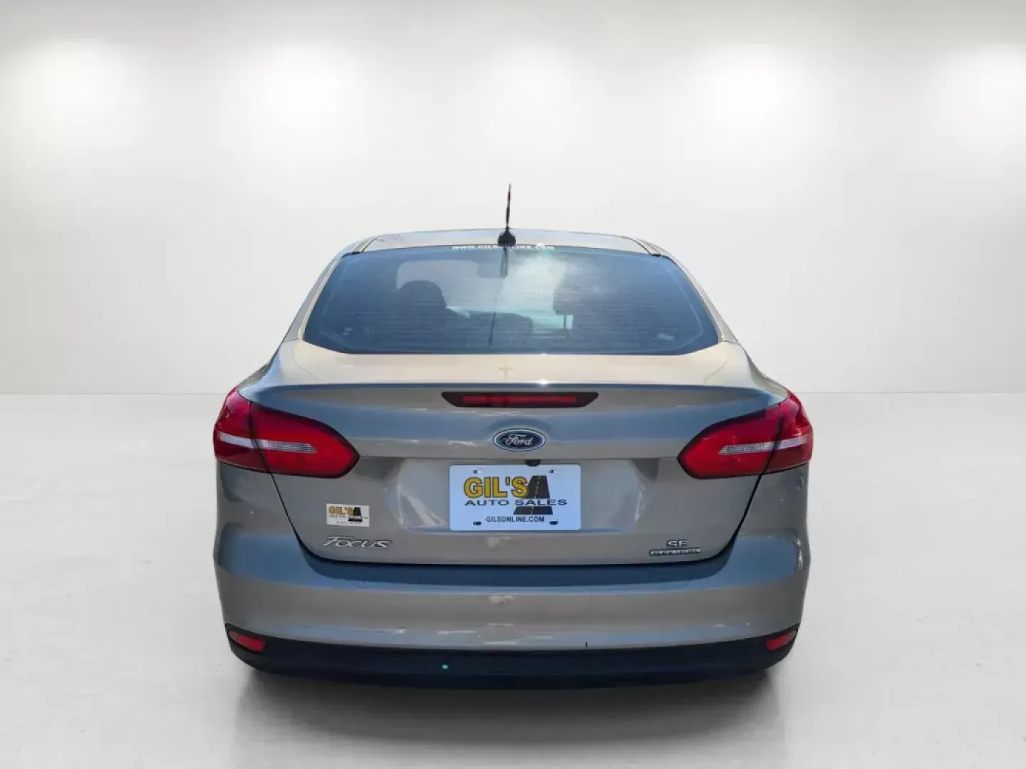 2015 Ford Focus SE (1FADP3F22FL) with an Other engine, located at 1430 Gateway Drive, Opelika, AL, 36801, (334) 239-0944, 32.637871, -85.409790 - **Discover the Perfect Sedan for Your Lifestyle at Gils Auto - Opelika!**<br /> <br /> Are you on the hunt for a reliable vehicle that fits your busy lifestyle? Whether you're a budget-conscious buyer seeking a dependable daily commuter, or a growing family needing a spacious and comfortable ride, t - Photo#3
