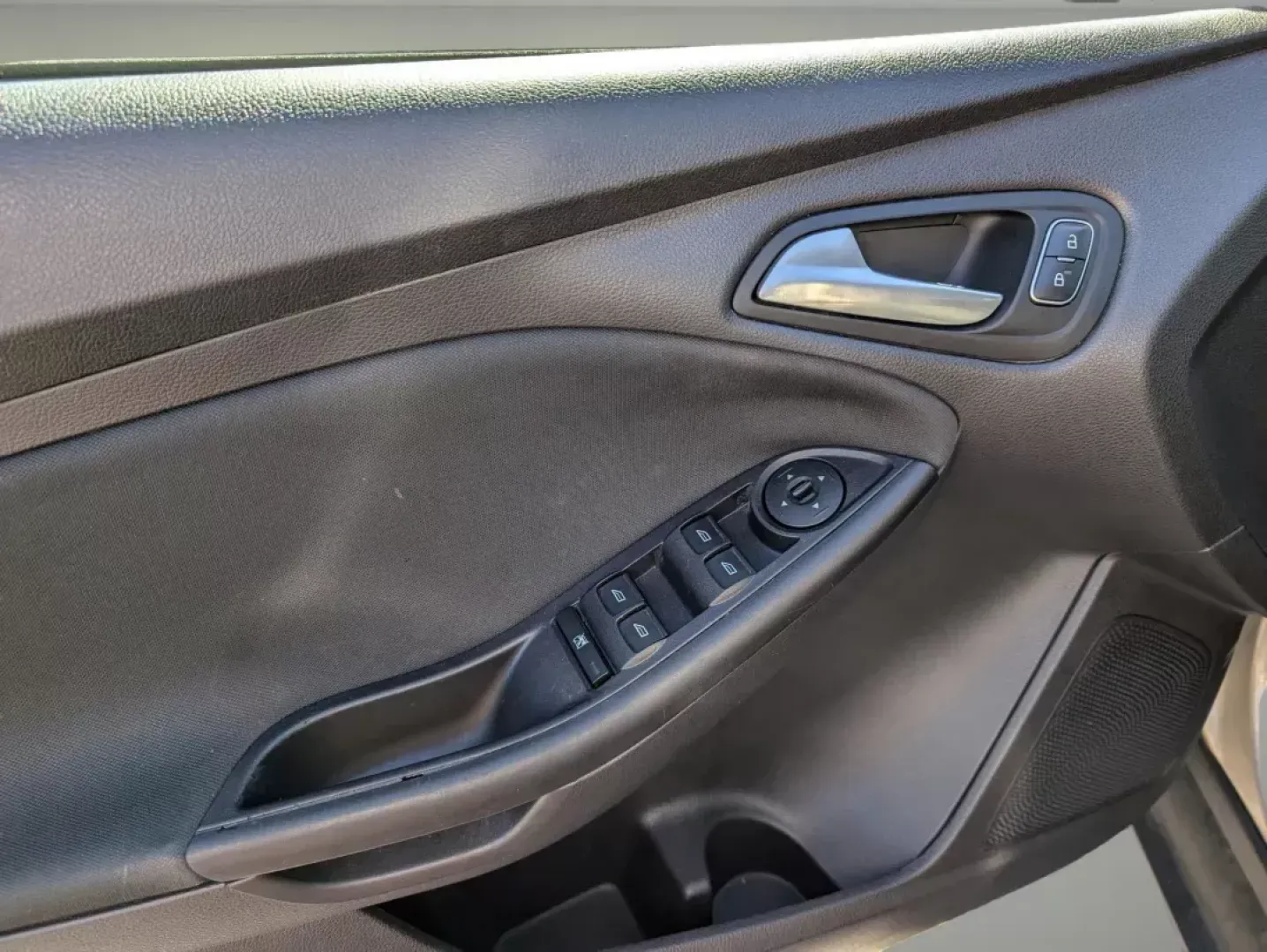 2015 Ford Focus SE (1FADP3F22FL) with an Other engine, located at 1430 Gateway Drive, Opelika, AL, 36801, (334) 239-0944, 32.637871, -85.409790 - **Discover the Perfect Sedan for Your Lifestyle at Gils Auto - Opelika!**<br /> <br /> Are you on the hunt for a reliable vehicle that fits your busy lifestyle? Whether you're a budget-conscious buyer seeking a dependable daily commuter, or a growing family needing a spacious and comfortable ride, t - Photo#8