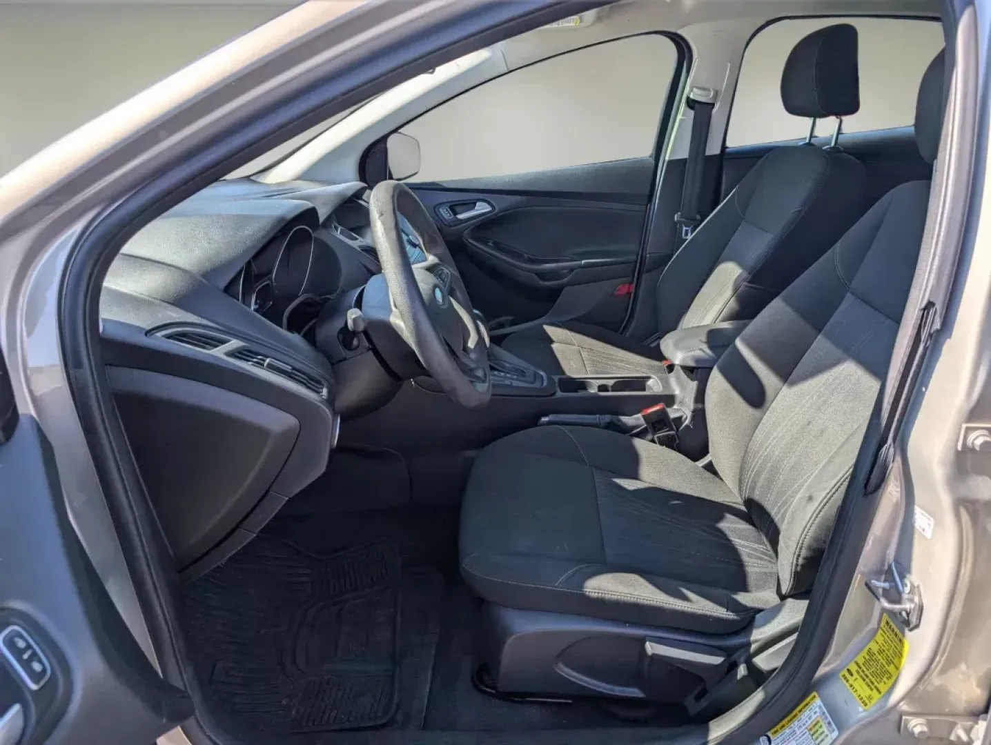 2015 Ford Focus SE (1FADP3F22FL) with an Other engine, located at 1430 Gateway Drive, Opelika, AL, 36801, (334) 239-0944, 32.637871, -85.409790 - **Discover the Perfect Sedan for Your Lifestyle at Gils Auto - Opelika!**<br /> <br /> Are you on the hunt for a reliable vehicle that fits your busy lifestyle? Whether you're a budget-conscious buyer seeking a dependable daily commuter, or a growing family needing a spacious and comfortable ride, t - Photo#9