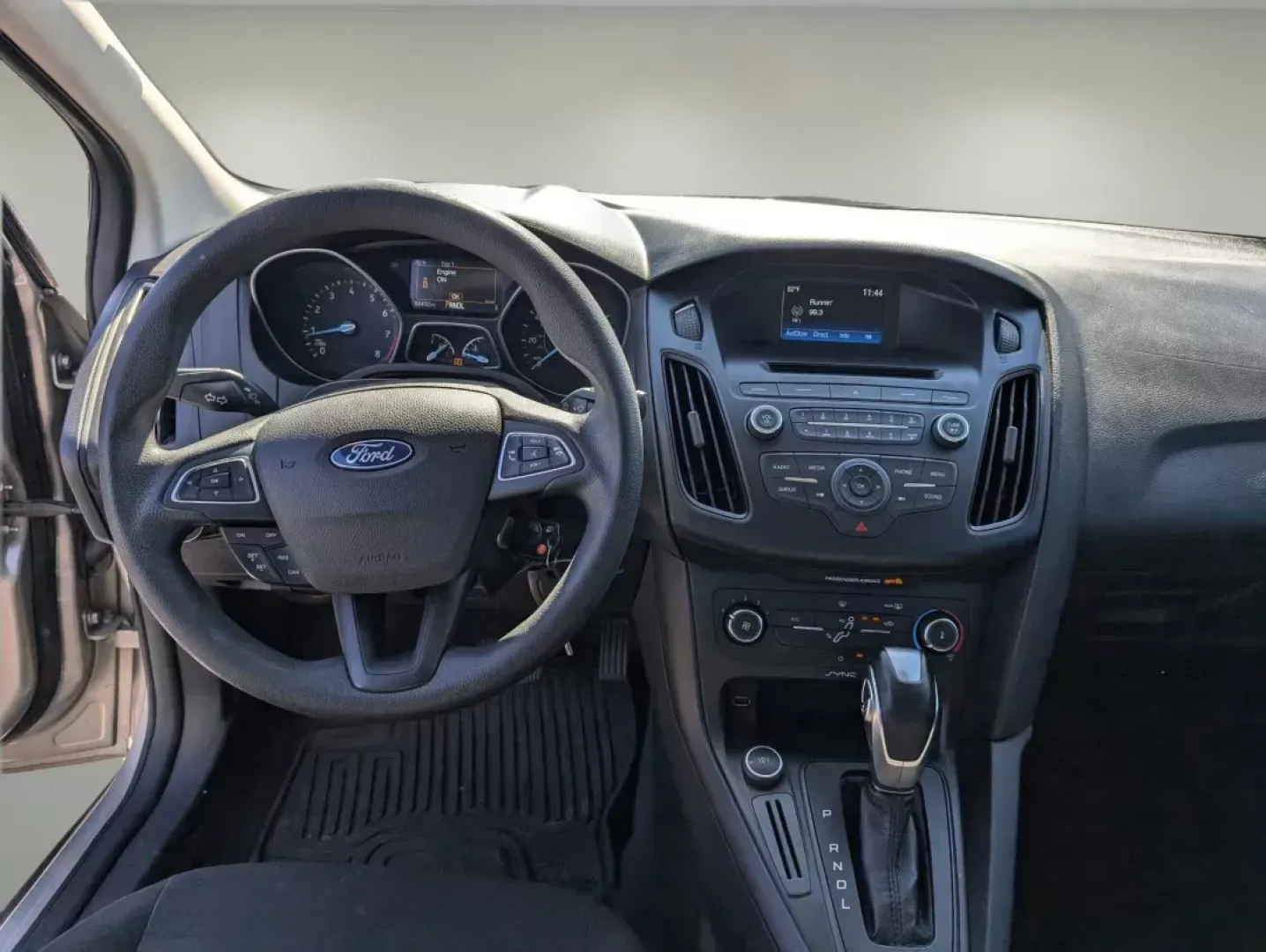 2015 Ford Focus SE (1FADP3F22FL) with an Other engine, located at 1430 Gateway Drive, Opelika, AL, 36801, (334) 239-0944, 32.637871, -85.409790 - **Discover the Perfect Sedan for Your Lifestyle at Gils Auto - Opelika!**<br /> <br /> Are you on the hunt for a reliable vehicle that fits your busy lifestyle? Whether you're a budget-conscious buyer seeking a dependable daily commuter, or a growing family needing a spacious and comfortable ride, t - Photo#11