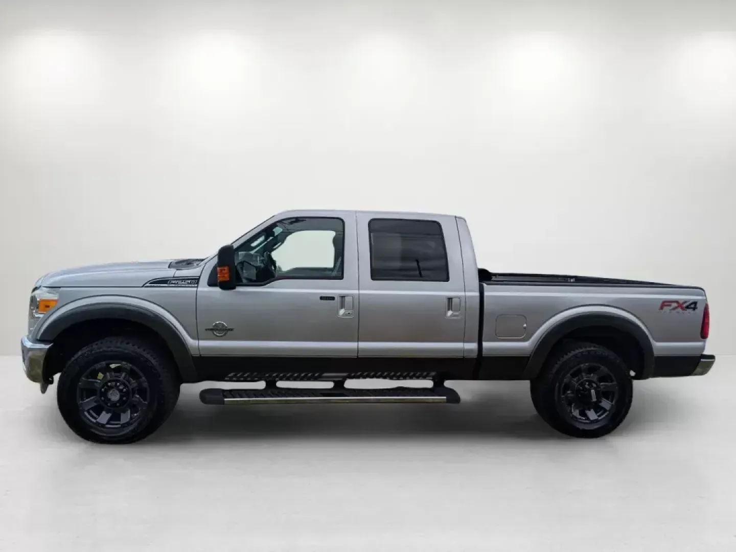 2015 Ford Super Duty F-250 SRW Lariat (1FT7W2BT5FE) with an Intercooled Turbo Diesel V-8 6.7 L/406 engine, 6-Speed Automatic w/OD transmission, located at 7000 Northlake Connector, Columbus, GA, 31904, (706) 987-8085, 32.524975, -84.978134 - 2015 Ford Super Duty F-250 SRW Lariat - Photo#0