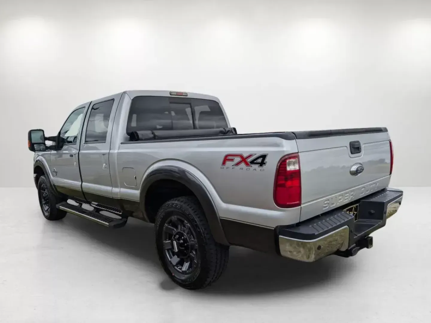 2015 Ford Super Duty F-250 SRW Lariat (1FT7W2BT5FE) with an Intercooled Turbo Diesel V-8 6.7 L/406 engine, 6-Speed Automatic w/OD transmission, located at 7000 Northlake Connector, Columbus, GA, 31904, (706) 987-8085, 32.524975, -84.978134 - 2015 Ford Super Duty F-250 SRW Lariat - Photo#1