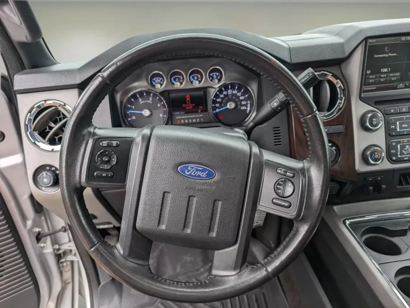 2015 Ford Super Duty F-250 SRW Lariat (1FT7W2BT5FE) with an Intercooled Turbo Diesel V-8 6.7 L/406 engine, 6-Speed Automatic w/OD transmission, located at 7000 Northlake Connector, Columbus, GA, 31904, (706) 987-8085, 32.524975, -84.978134 - 2015 Ford Super Duty F-250 SRW Lariat - Photo#13