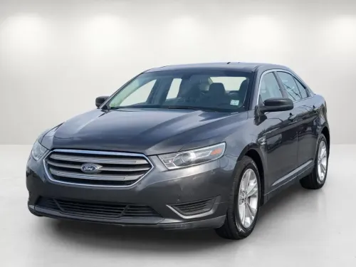 2015 Ford Taurus SE