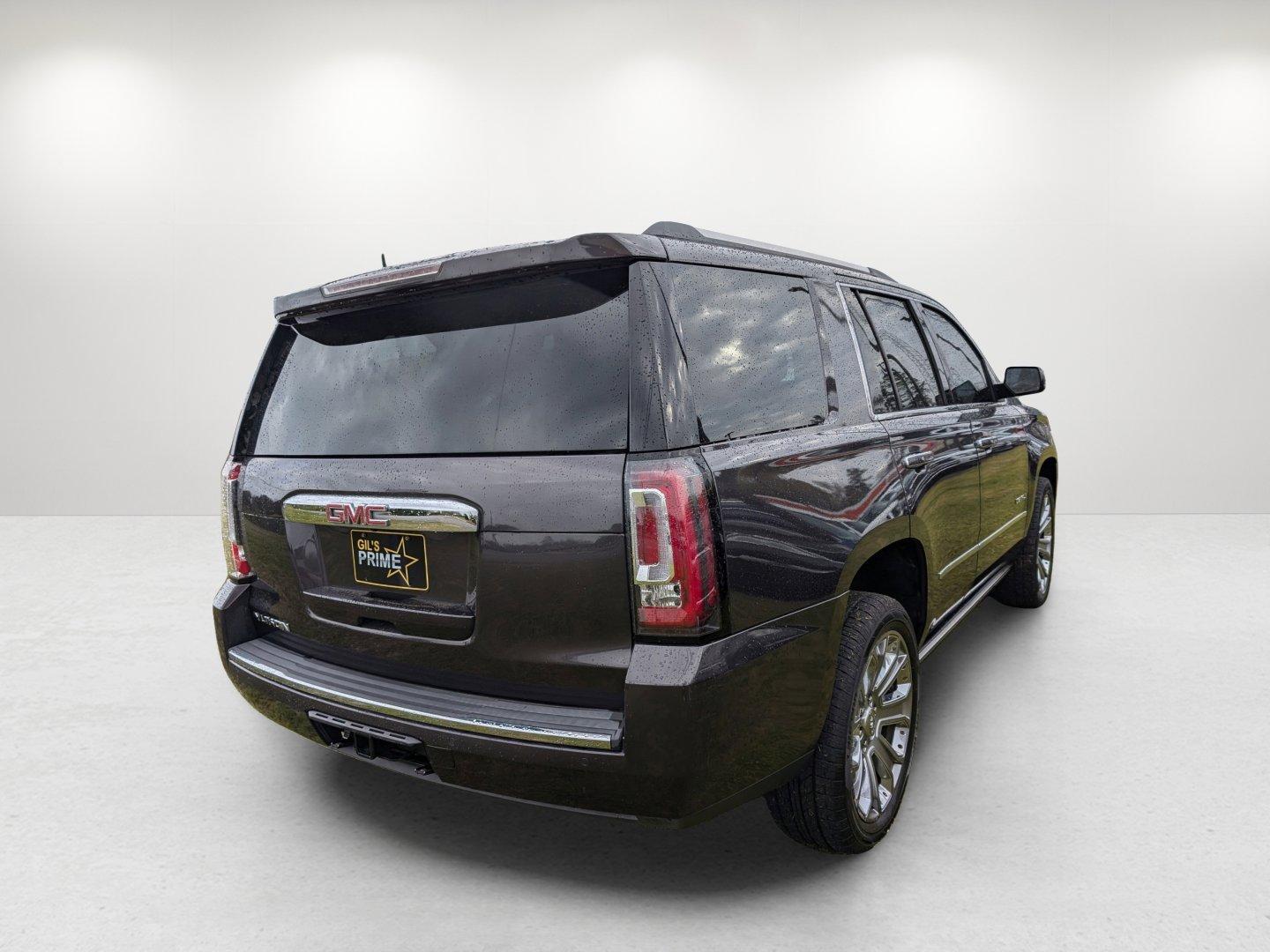 2015 /Jet Black GMC Yukon Denali (1GKS1CKJ1FR) with an Gas V8 6.2L/378 engine, 6-Speed Automatic transmission, located at 521 Old Farm Lane Rd, Prattville, AL, 36066, (334) 325-1505, 32.482460, -86.416367 - 2015 GMC Yukon Denali - Photo#4
