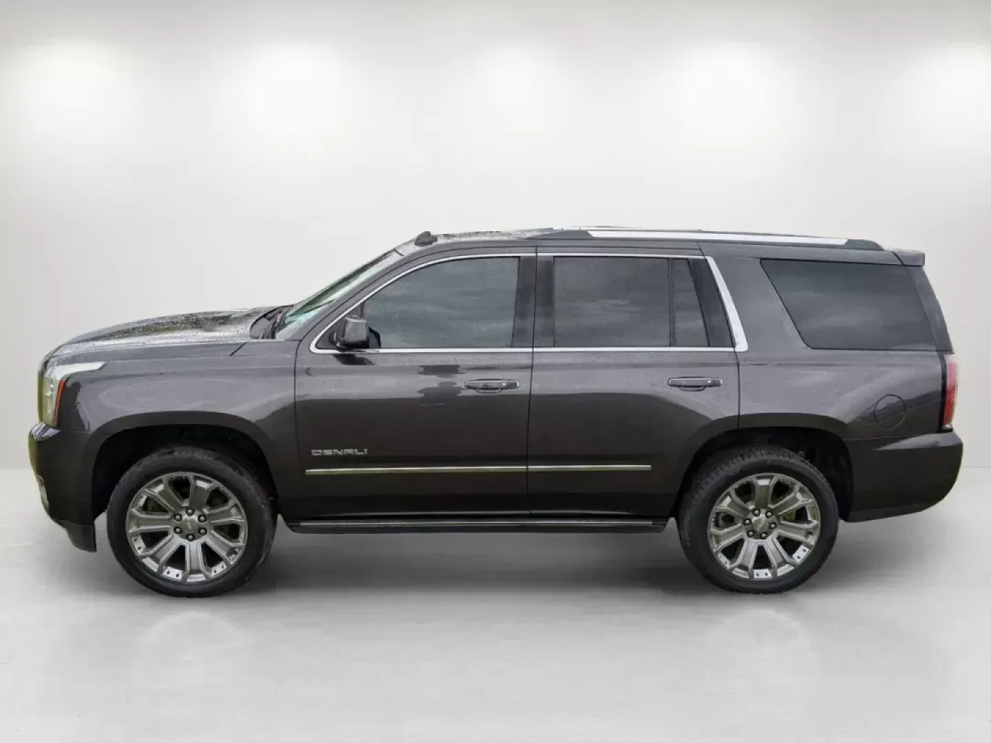 2015 /Jet Black GMC Yukon Denali (1GKS1CKJ1FR) with an Gas V8 6.2L/378 engine, 6-Speed Automatic transmission, located at 521 Old Farm Lane Rd, Prattville, AL, 36066, (334) 325-1505, 32.482460, -86.416367 - 2015 GMC Yukon Denali - Photo#7