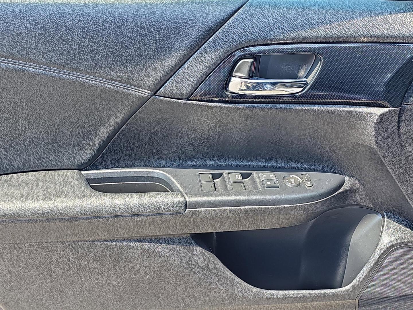 2015 Honda Accord Sedan Sport (1HGCR2F51FA) with an Regular Unleaded I-4 2.4 L/144 engine, 1-Speed CVT w/OD transmission, located at 521 Old Farm Lane Rd, Prattville, AL, 36066, (334) 325-1505, 32.482460, -86.416367 - 2015 Honda Accord Sedan Sport - Photo#9