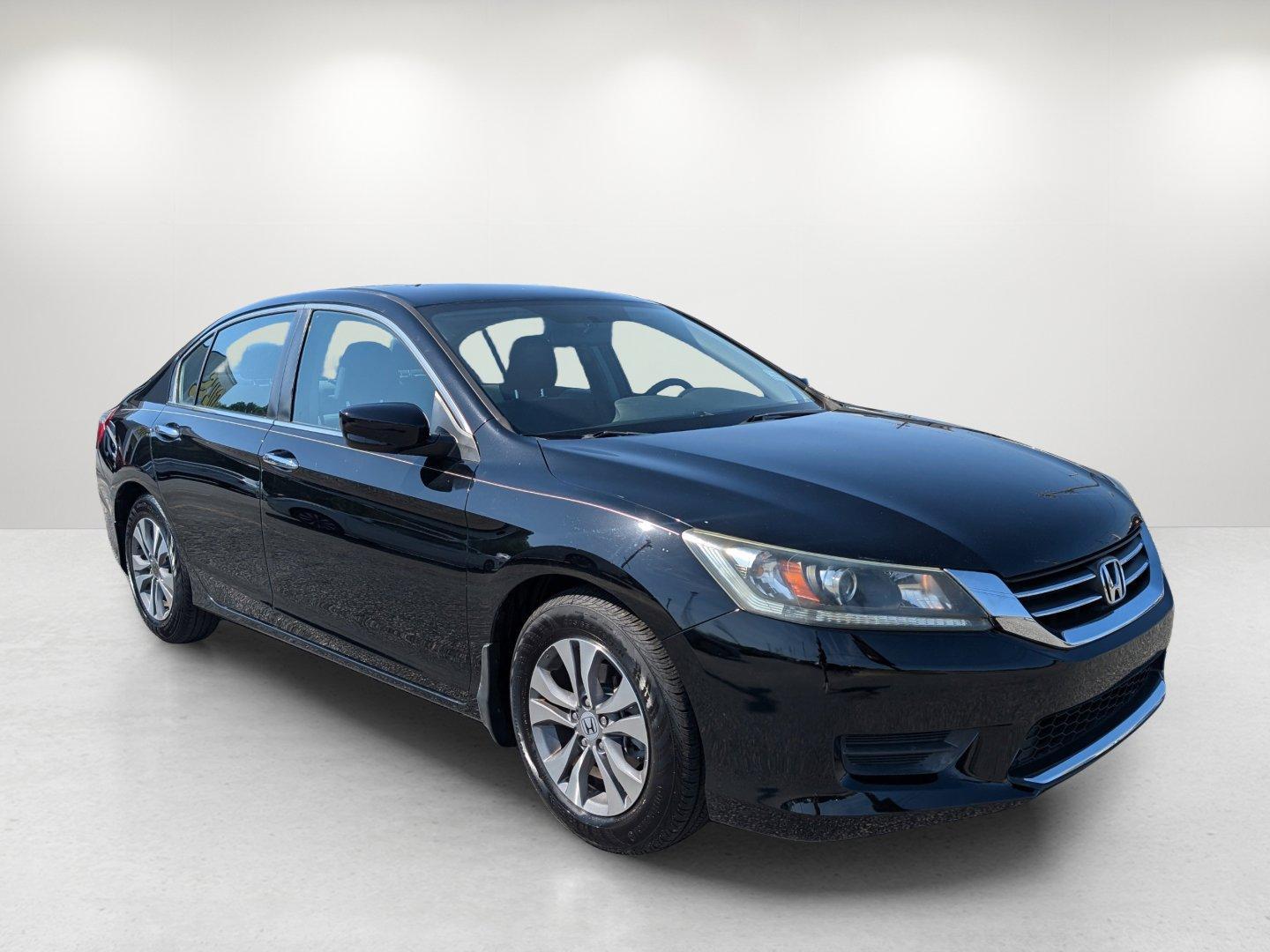2015 Honda Accord Sedan LX (1HGCR2F33FA) with an Regular Unleaded I-4 2.4 L/144 engine, 1-Speed CVT w/OD transmission, located at 1430 Gateway Drive, Opelika, AL, 36801, (334) 239-0944, 32.637871, -85.409790 - 2015 Honda Accord Sedan LX - Photo#2