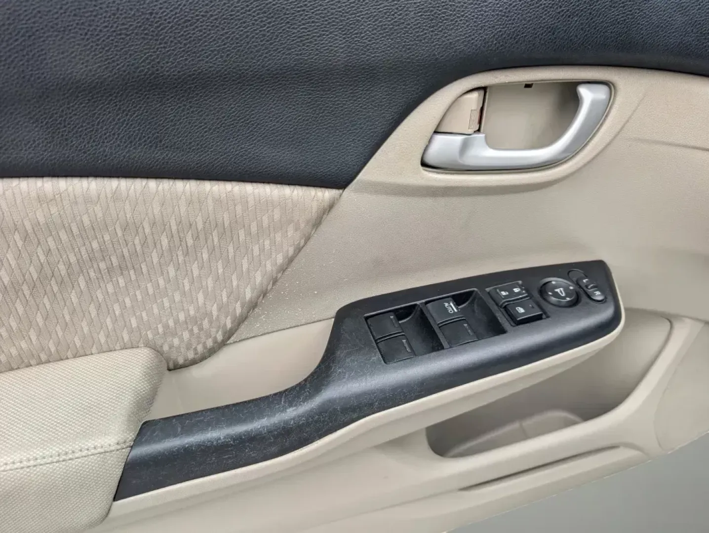 2015 Honda Civic Sedan SE (19XFB2F74FE) with an Other engine, located at 804 22nd Ave, Phenix City, AL, 36870, (334) 297-1860, 32.484749, -85.024475 - **Discover the Freedom of the Open Road with the 2015 Honda Civic Sedan SE**<br /> <br /> Experience the joy of driving a reliable and efficient vehicle that suits all your lifestyle needs. Whether you're commuting to work, shuttling kids to soccer practice, or embarking on weekend adventures, the 2 - Photo#8