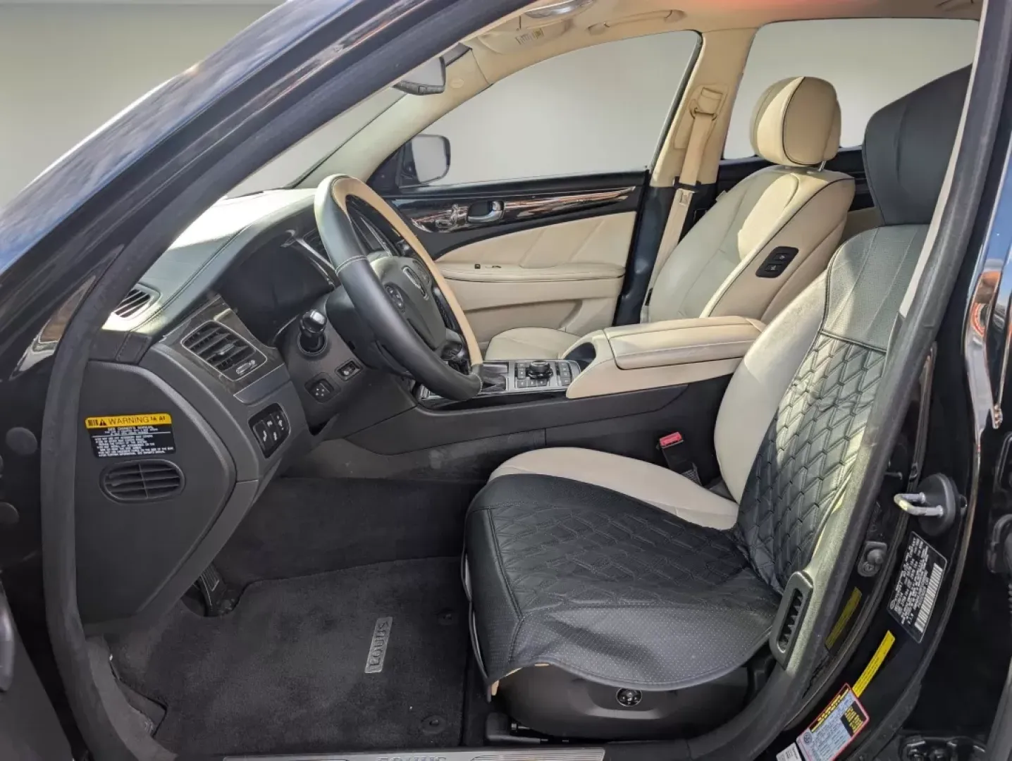 2015 /Ivory Hyundai Equus Signature (KMHGH4JH8FU) with an Other engine, located at 7000 Northlake Connector, Columbus, GA, 31904, (706) 987-8085, 32.524975, -84.978134 - **Elevate Your Driving Experience with the 2015 Hyundai Equus Perfect for Luxury Seekers and Families Alike!**<br /> <br /> If you're searching for a vehicle that combines luxury, comfort, and reliability, look no further than the stunning 2015 Hyundai Equus. This premium sedan is designed to cater - Photo#9