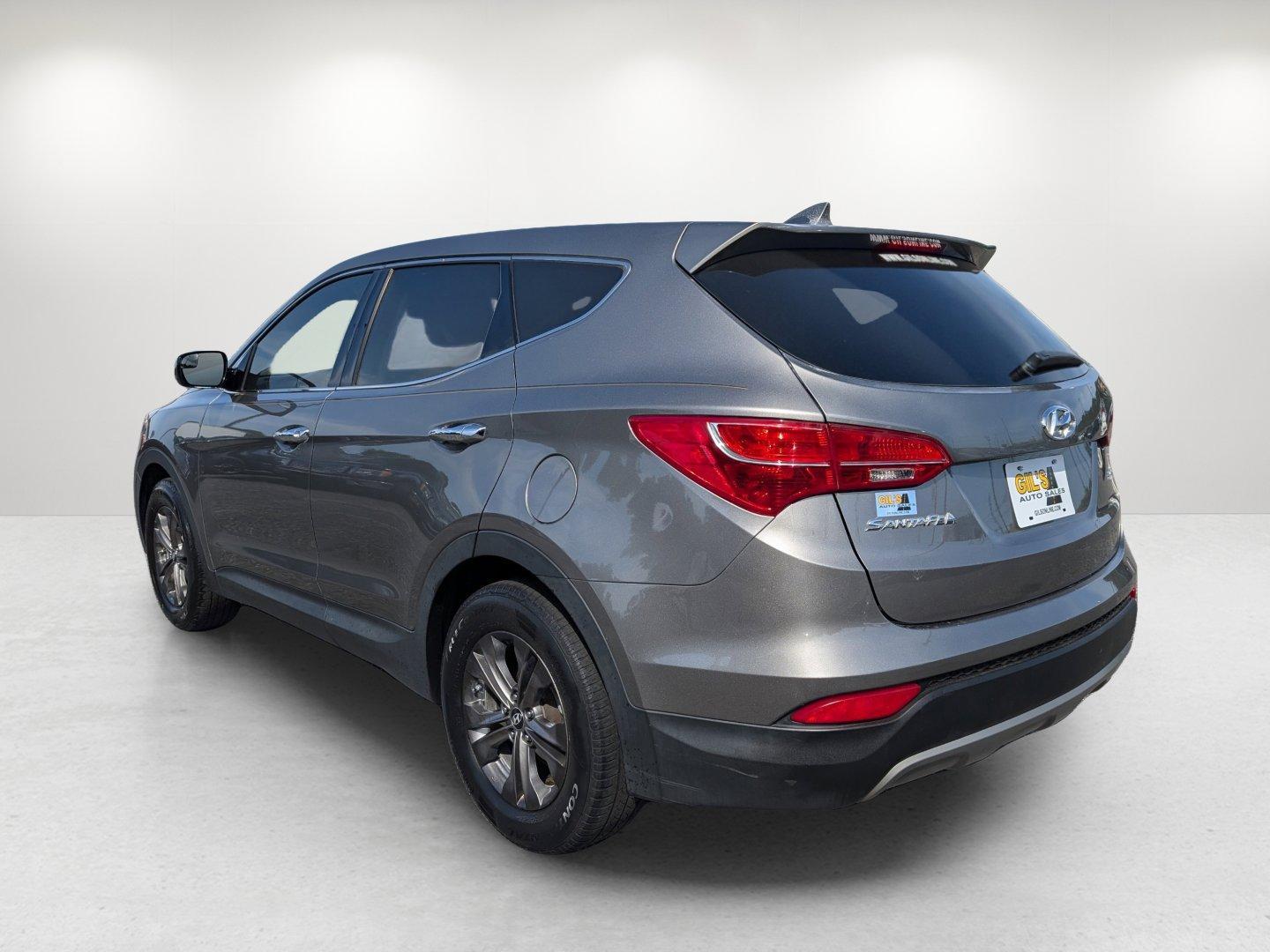 2015 /Gray Hyundai Santa Fe Sport (5XYZT3LB6FG) with an Regular Unleaded I-4 2.4 L/144 engine, 6-Speed Automatic w/OD transmission, located at 804 22nd Ave, Phenix City, AL, 36870, (334) 297-1860, 32.484749, -85.024475 - 2015 Hyundai Santa Fe Sport - Photo#5