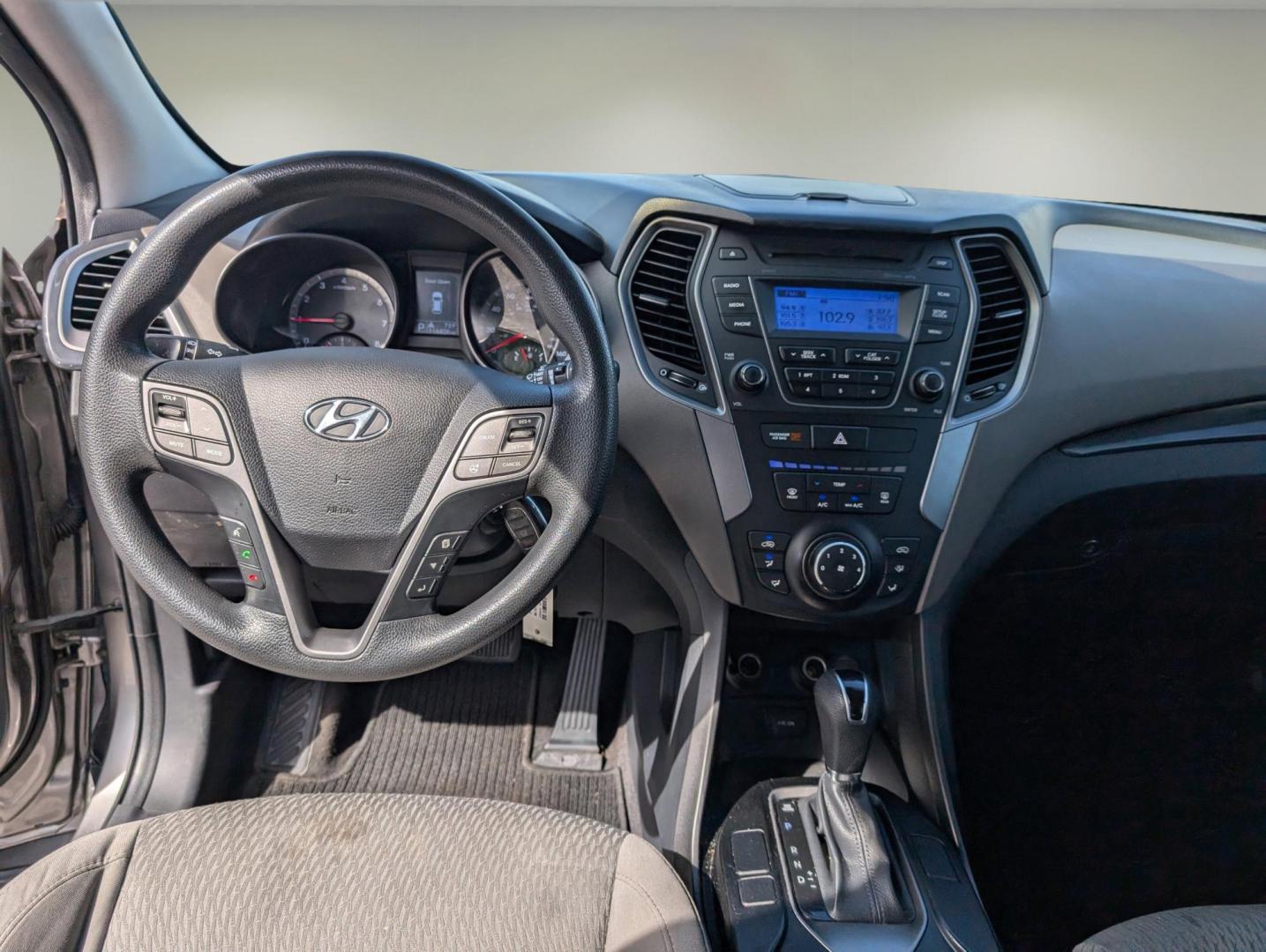 2015 /Gray Hyundai Santa Fe Sport (5XYZT3LB6FG) with an Regular Unleaded I-4 2.4 L/144 engine, 6-Speed Automatic w/OD transmission, located at 804 22nd Ave, Phenix City, AL, 36870, (334) 297-1860, 32.484749, -85.024475 - 2015 Hyundai Santa Fe Sport - Photo#10