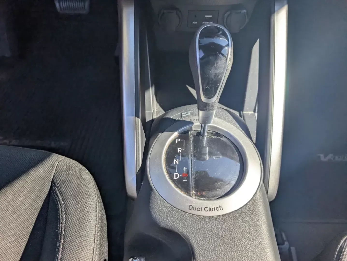 2015 /Black Hyundai Veloster (KMHTC6AD4FU) with an Other engine, located at 1430 Gateway Drive, Opelika, AL, 36801, (334) 239-0944, 32.637871, -85.409790 - 2015 Hyundai Veloster - Photo#12