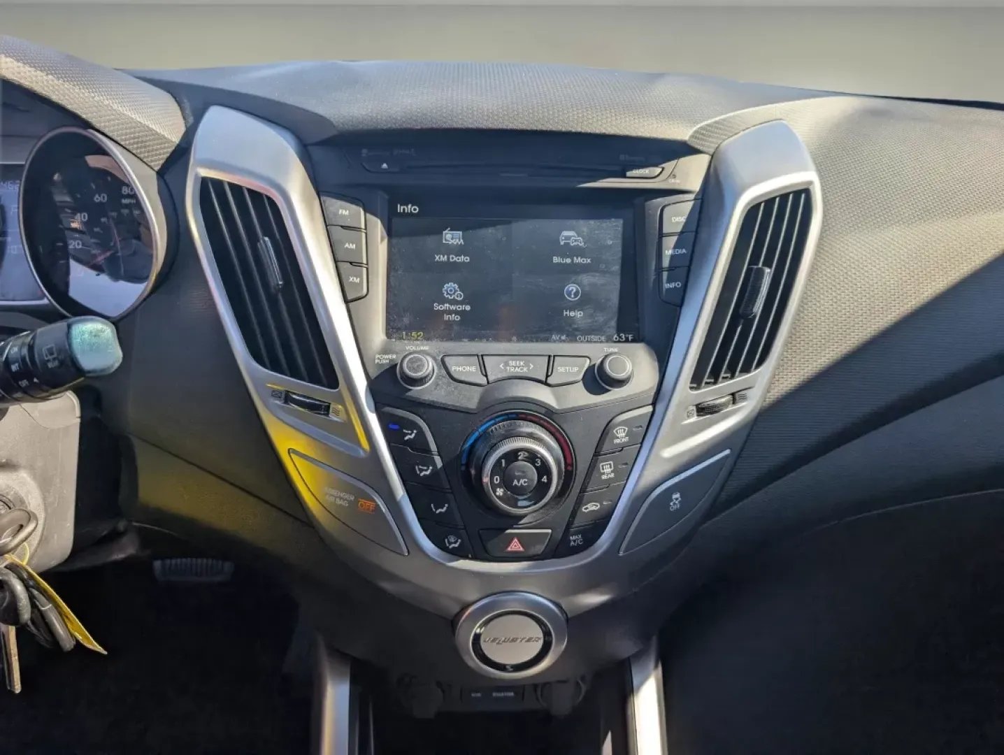 2015 /Black Hyundai Veloster (KMHTC6AD4FU) with an Other engine, located at 1430 Gateway Drive, Opelika, AL, 36801, (334) 239-0944, 32.637871, -85.409790 - 2015 Hyundai Veloster - Photo#13