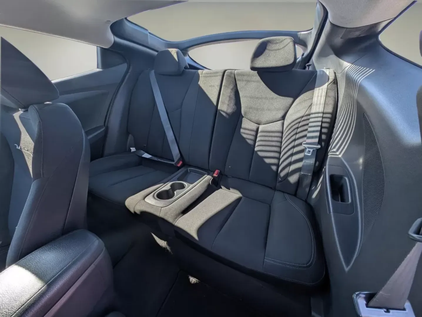 2015 /Black Hyundai Veloster (KMHTC6AD4FU) with an Other engine, located at 1430 Gateway Drive, Opelika, AL, 36801, (334) 239-0944, 32.637871, -85.409790 - 2015 Hyundai Veloster - Photo#15