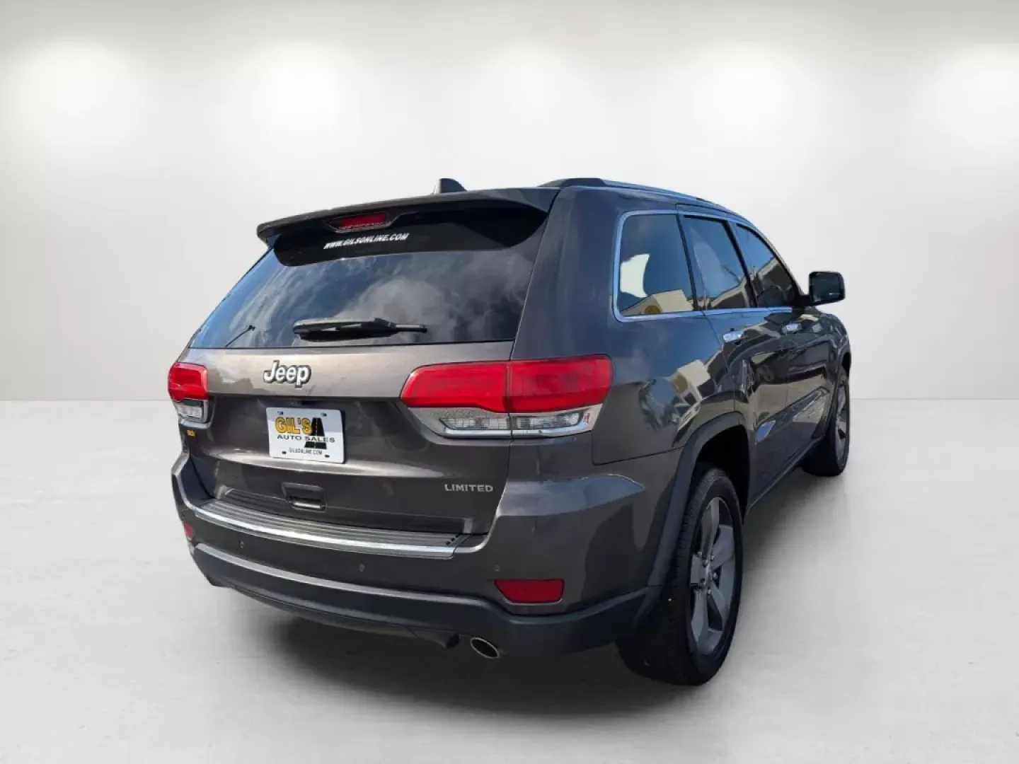 2015 /Black Jeep Grand Cherokee Limited (1C4RJEBG1FC) with an Other engine, located at 3959 U.S. 80 W, Phenix City, AL, 36870, (334) 297-4885, 32.469296, -85.135185 - **Elevate Your Everyday Adventures in This 2015 Jeep Grand Cherokee Limited!**<br /> <br /> Are you searching for the ultimate SUV that can keep up with your bustling lifestyle? Look no further! This 2015 Jeep Grand Cherokee Limited is perfect for those who crave both adventure and everyday utility. - Photo#4