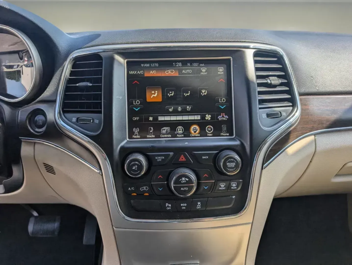 2015 /Lt Frost Beige/Black Jeep Grand Cherokee Limited (1C4RJEBG9FC) with an Other engine, located at 5115 14th Ave., Columbus, GA, 31904, (706) 323-0345, 32.511494, -84.971046 - **Adventure Awaits with this 2015 Jeep Grand Cherokee Limited!** <br /> <br /> Are you ready to elevate your driving experience? This stunning 2015 Jeep Grand Cherokee Limited is perfect for families, weekend adventurers, or anyone seeking a reliable vehicle for daily commutes. Whether you're naviga - Photo#15