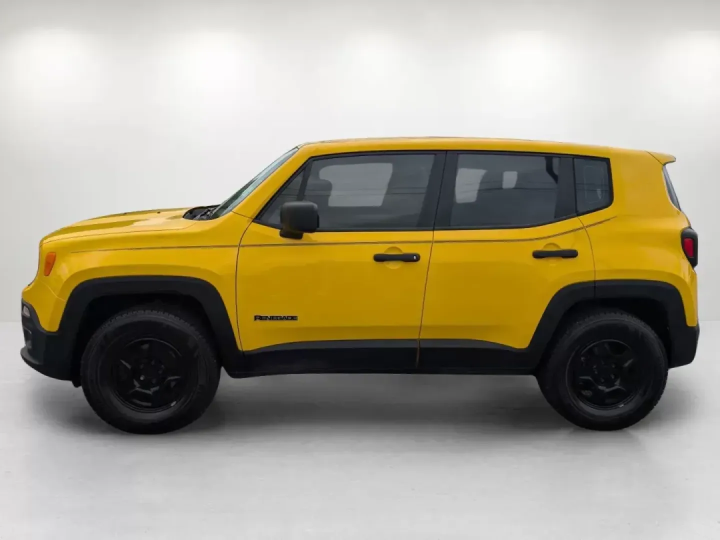 2015 /Black Jeep Renegade Sport (ZACCJBAT1FP) with an Other engine, located at 1430 Gateway Drive, Opelika, AL, 36801, (334) 239-0944, 32.637871, -85.409790 - ### Unleash Adventure with This 2015 Jeep Renegade Sport in Opelika!<br /> <br /> Are you ready to elevate your weekend adventures or daily commutes? This 2015 Jeep Renegade Sport, now available at Gils Auto in Opelika, AL, is your ticket to both thrill and utility! With its striking Solar Yellow ex - Photo#8