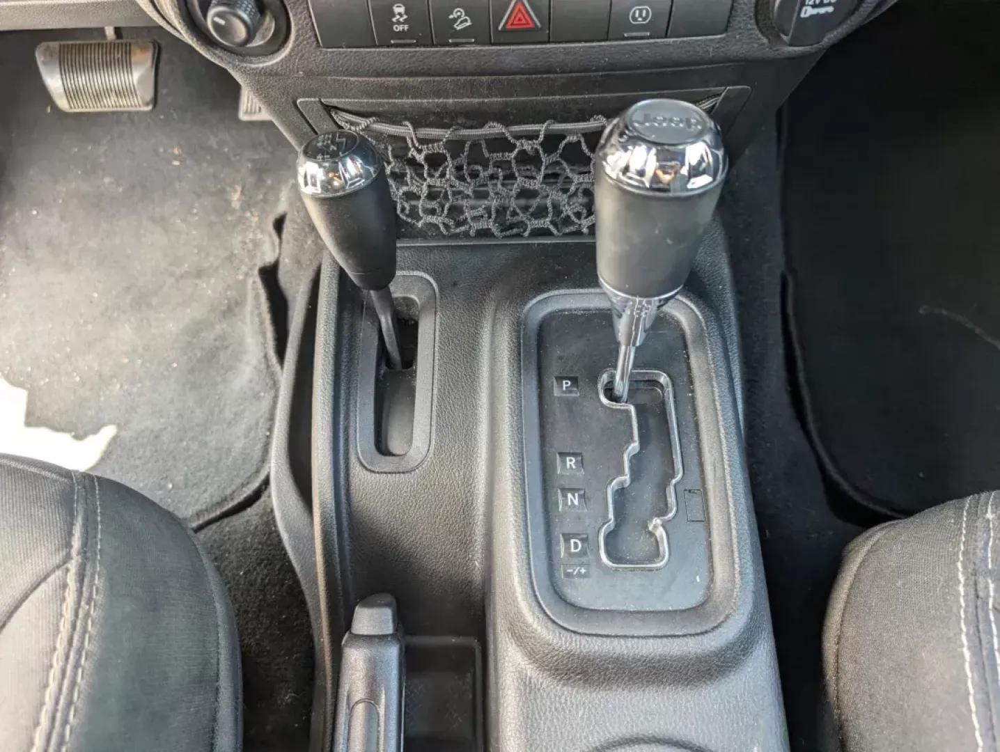2015 Bright White Clearcoat /Black Jeep Wrangler Rubicon (1C4BJWCG4FL) with an Regular Unleaded V-6 3.6 L/220 engine, 5-Speed Automatic w/OD transmission, located at 7000 Northlake Connector, Columbus, GA, 31904, (706) 987-8085, 32.524975, -84.978134 - 2015 Jeep Wrangler Rubicon - Photo#13